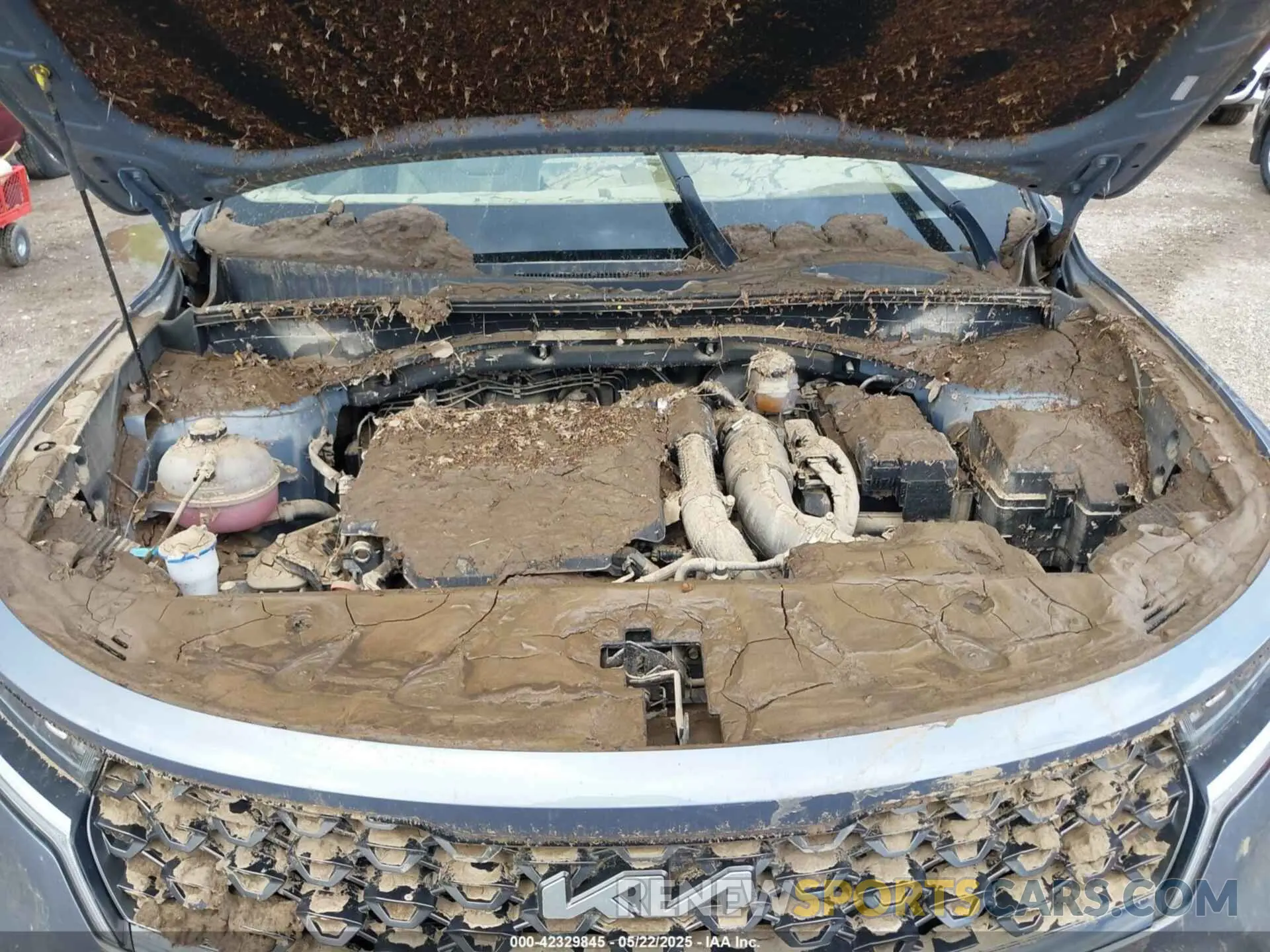 10 Photograph of a damaged car 5XYRHDLFXNG108778 KIA SORENTO 2022
