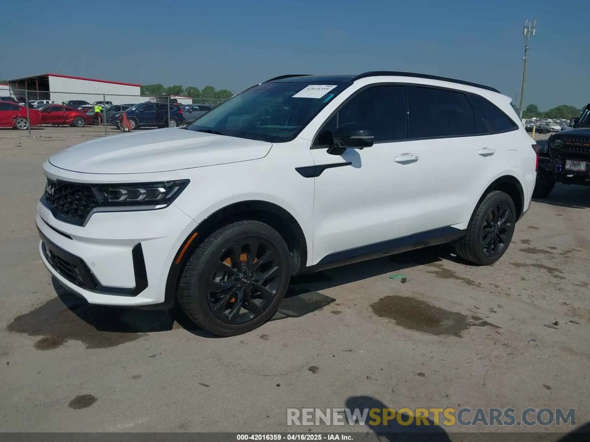2 Photograph of a damaged car 5XYRK4LF1NG078345 KIA SORENTO 2022