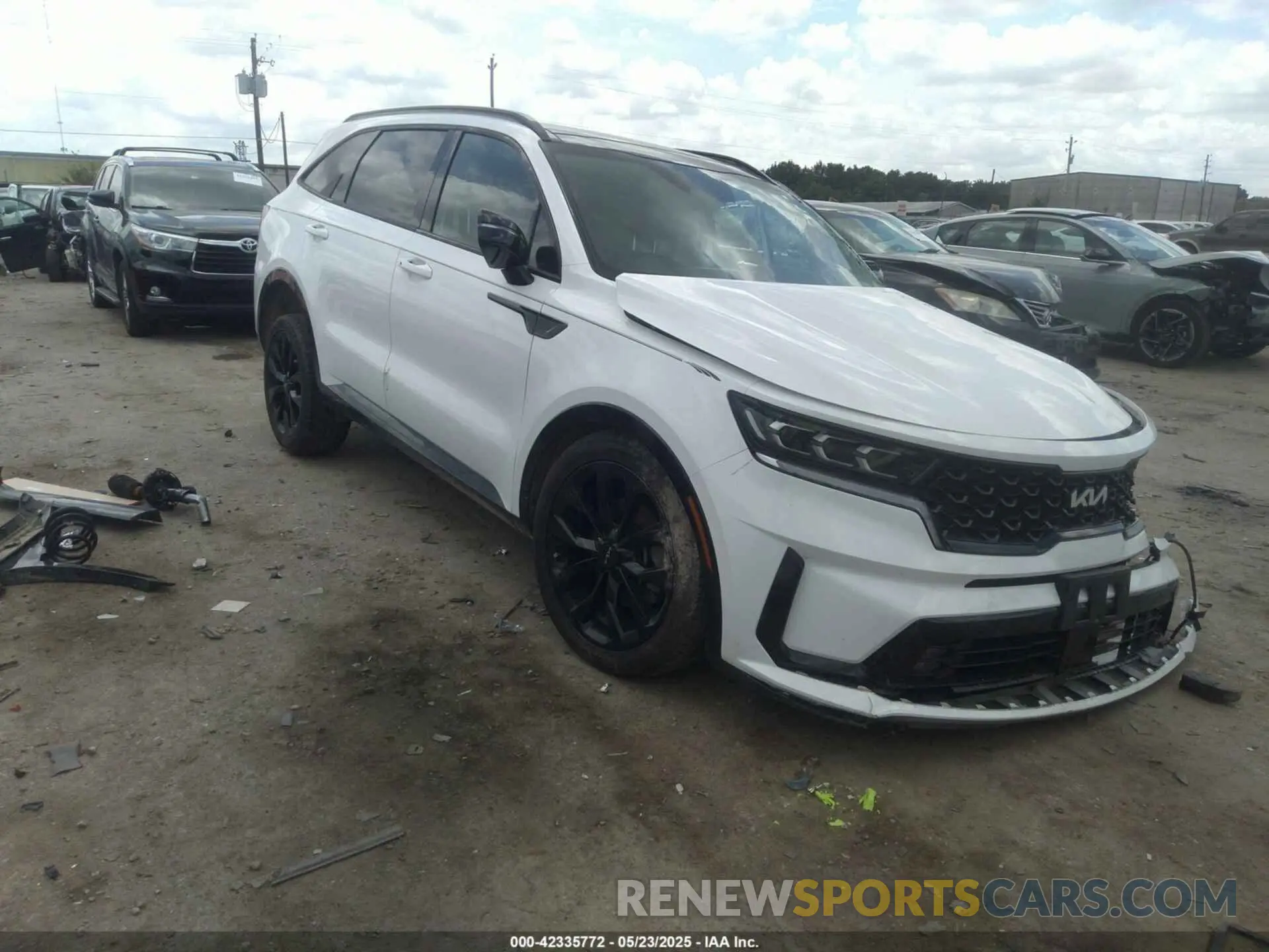 1 Photograph of a damaged car 5XYRK4LF3NG085989 KIA SORENTO 2022