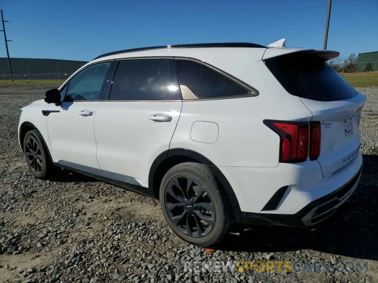 2 Photograph of a damaged car 5XYRK4LF3NG104718 KIA SORENTO 2022