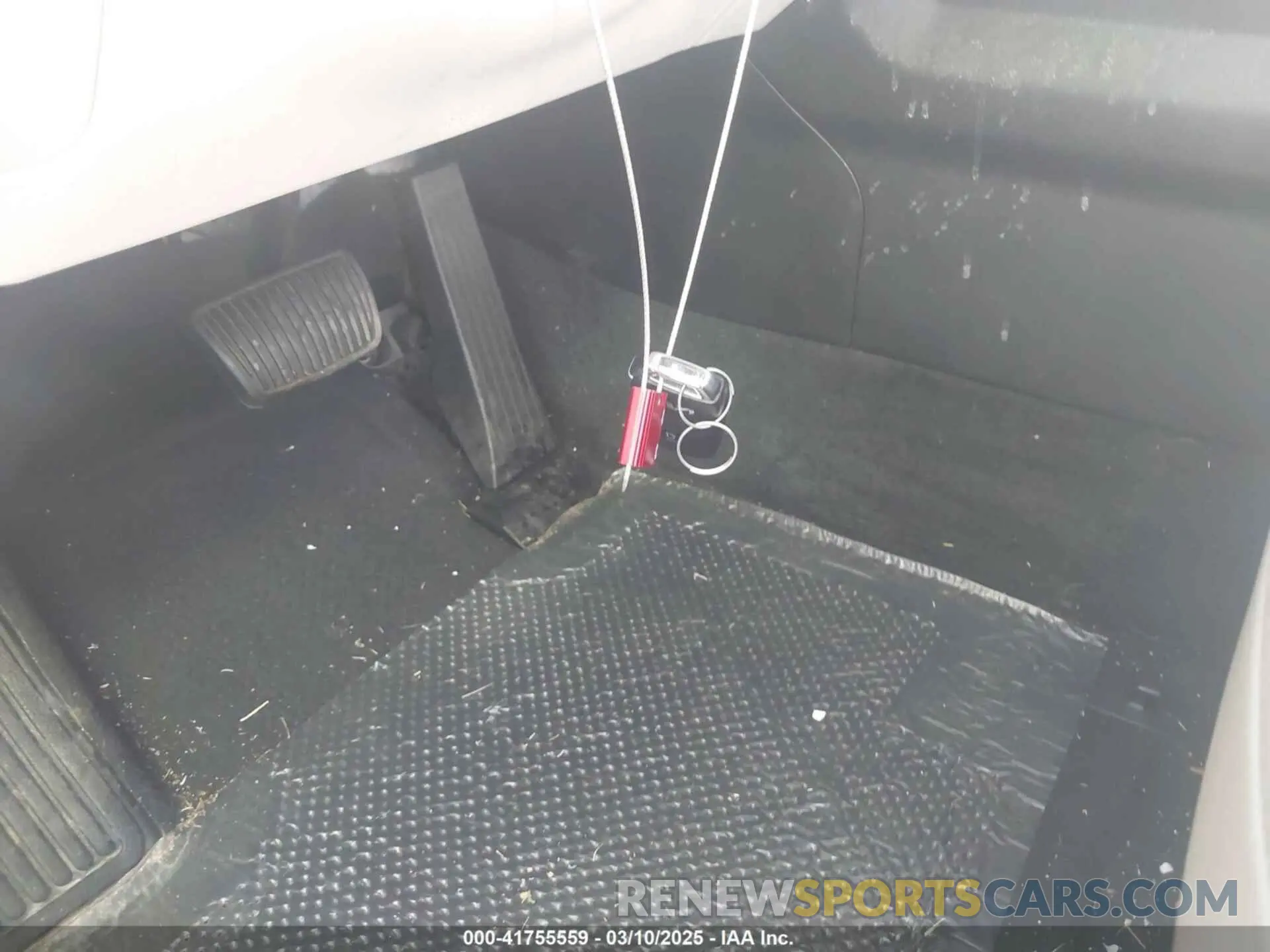 11 Photograph of a damaged car 5XYRK4LF3NG142644 KIA SORENTO 2022