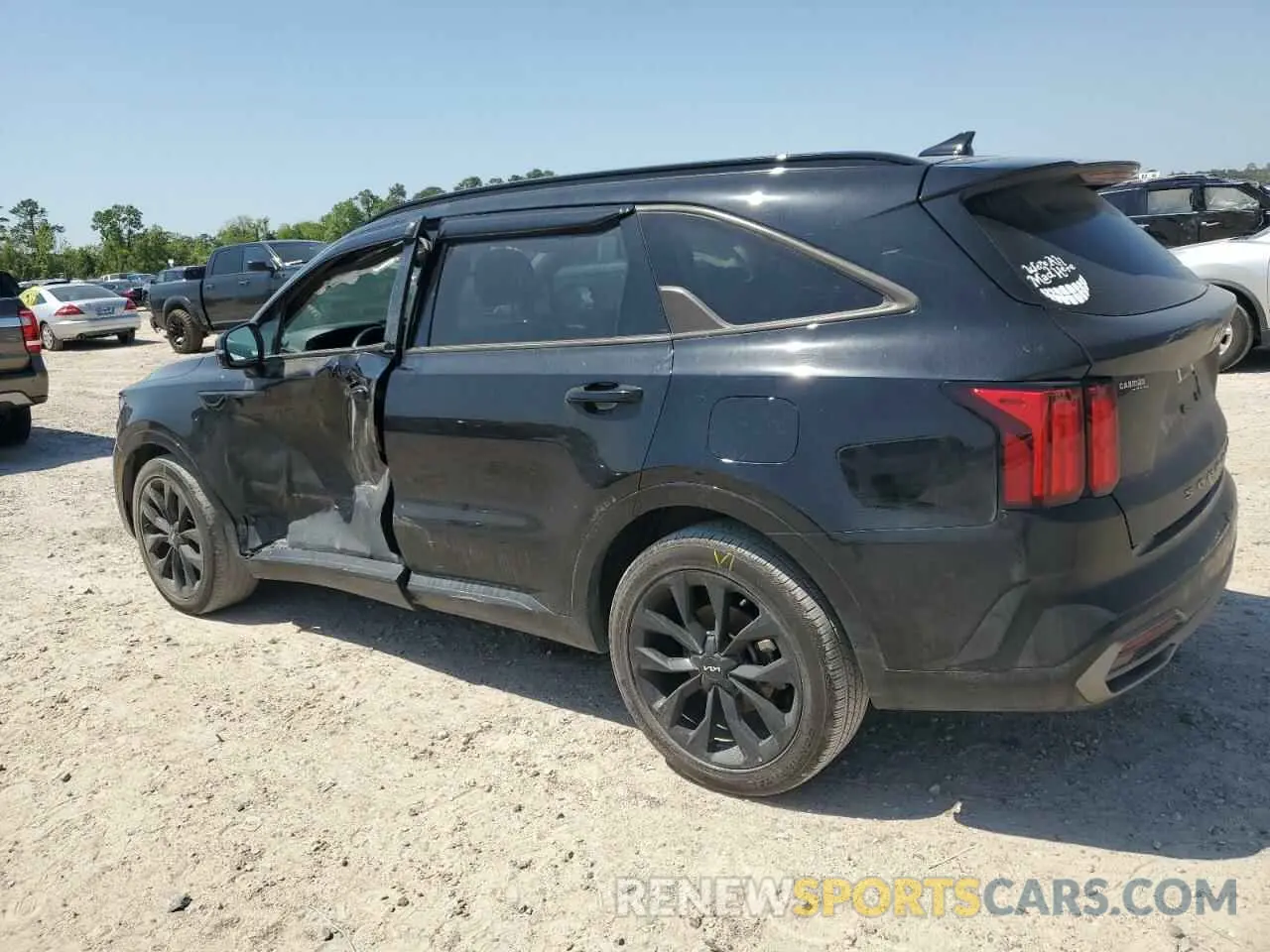 2 Photograph of a damaged car 5XYRK4LF4NG154933 KIA SORENTO 2022