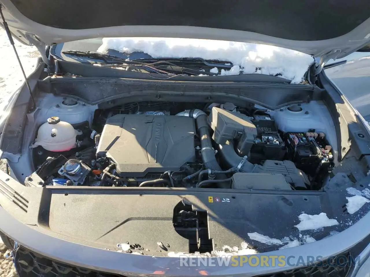 13 Photograph of a damaged car 5XYRK4LF6NG152374 KIA SORENTO 2022