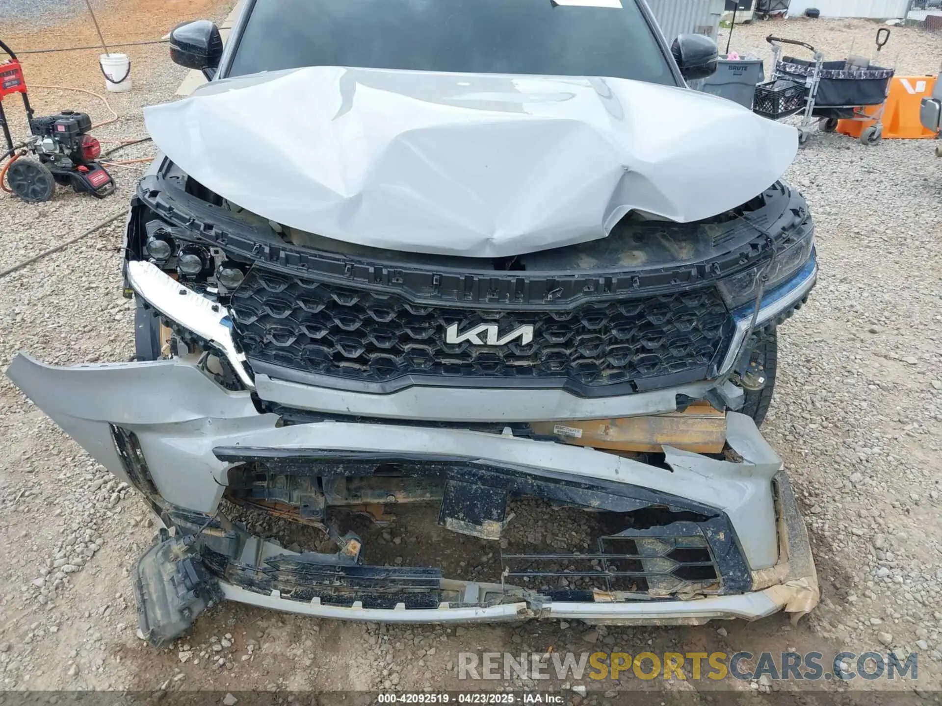 12 Photograph of a damaged car 5XYRK4LF7NG127080 KIA SORENTO 2022