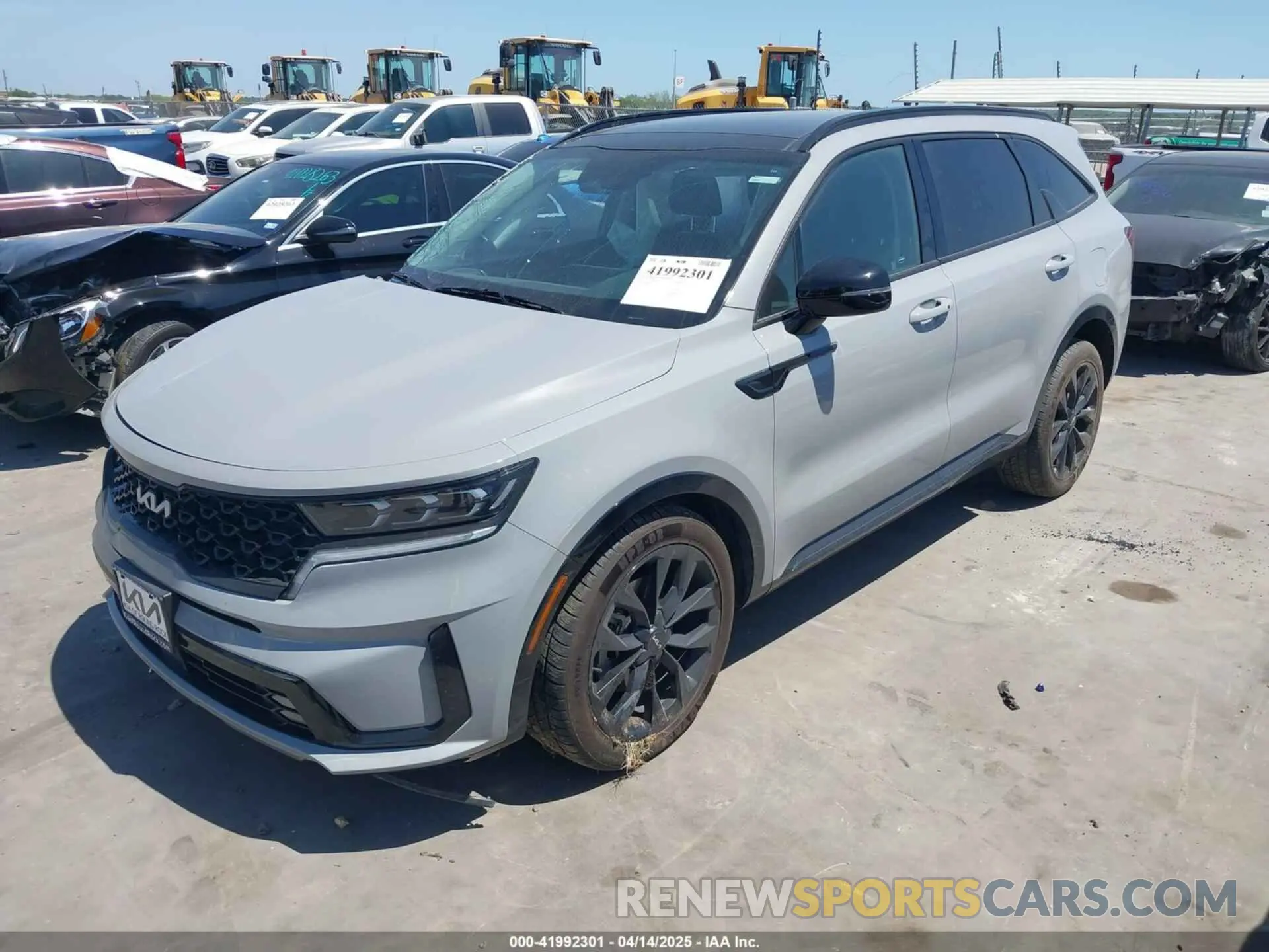 2 Photograph of a damaged car 5XYRK4LFXNG120480 KIA SORENTO 2022