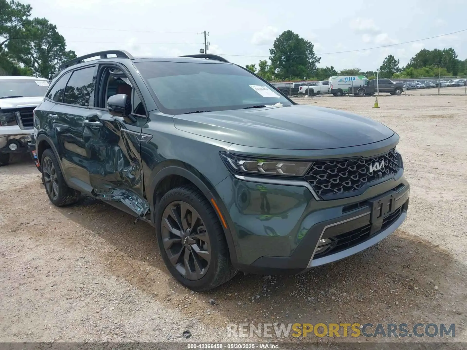 1 Photograph of a damaged car 5XYRKDLF0NG077154 KIA SORENTO 2022