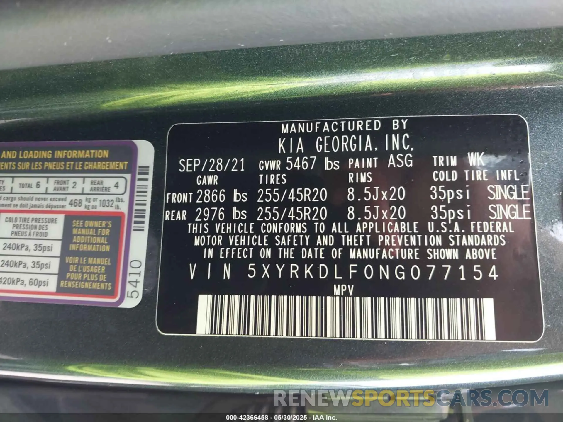 9 Photograph of a damaged car 5XYRKDLF0NG077154 KIA SORENTO 2022