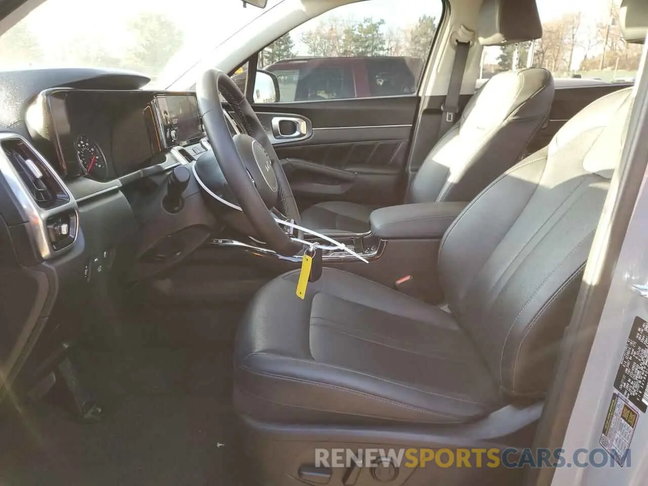 7 Photograph of a damaged car 5XYRKDLF0NG136154 KIA SORENTO 2022