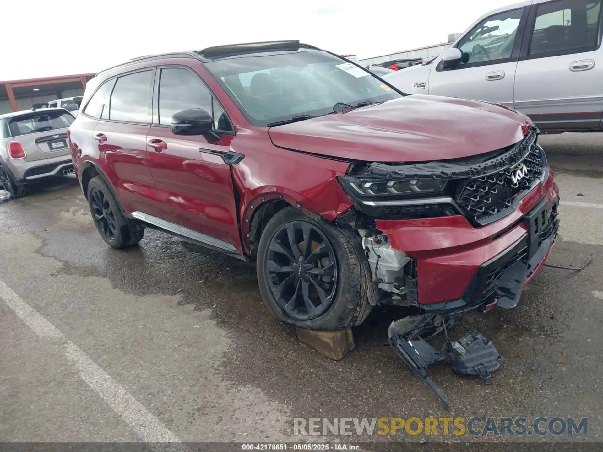 1 Photograph of a damaged car 5XYRKDLF1NG100165 KIA SORENTO 2022