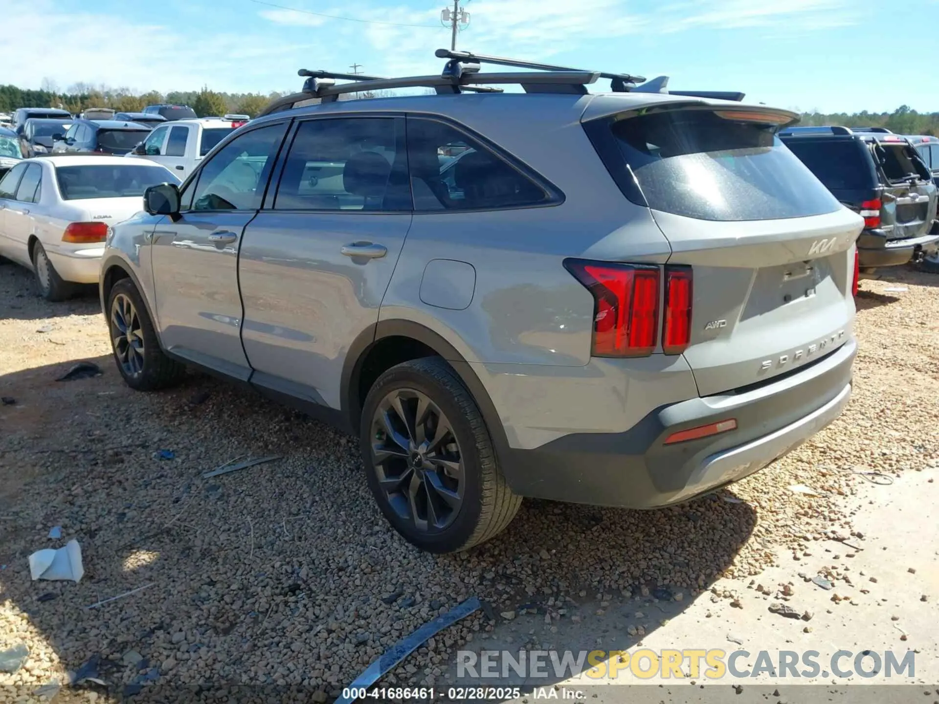 3 Photograph of a damaged car 5XYRKDLF3NG113886 KIA SORENTO 2022