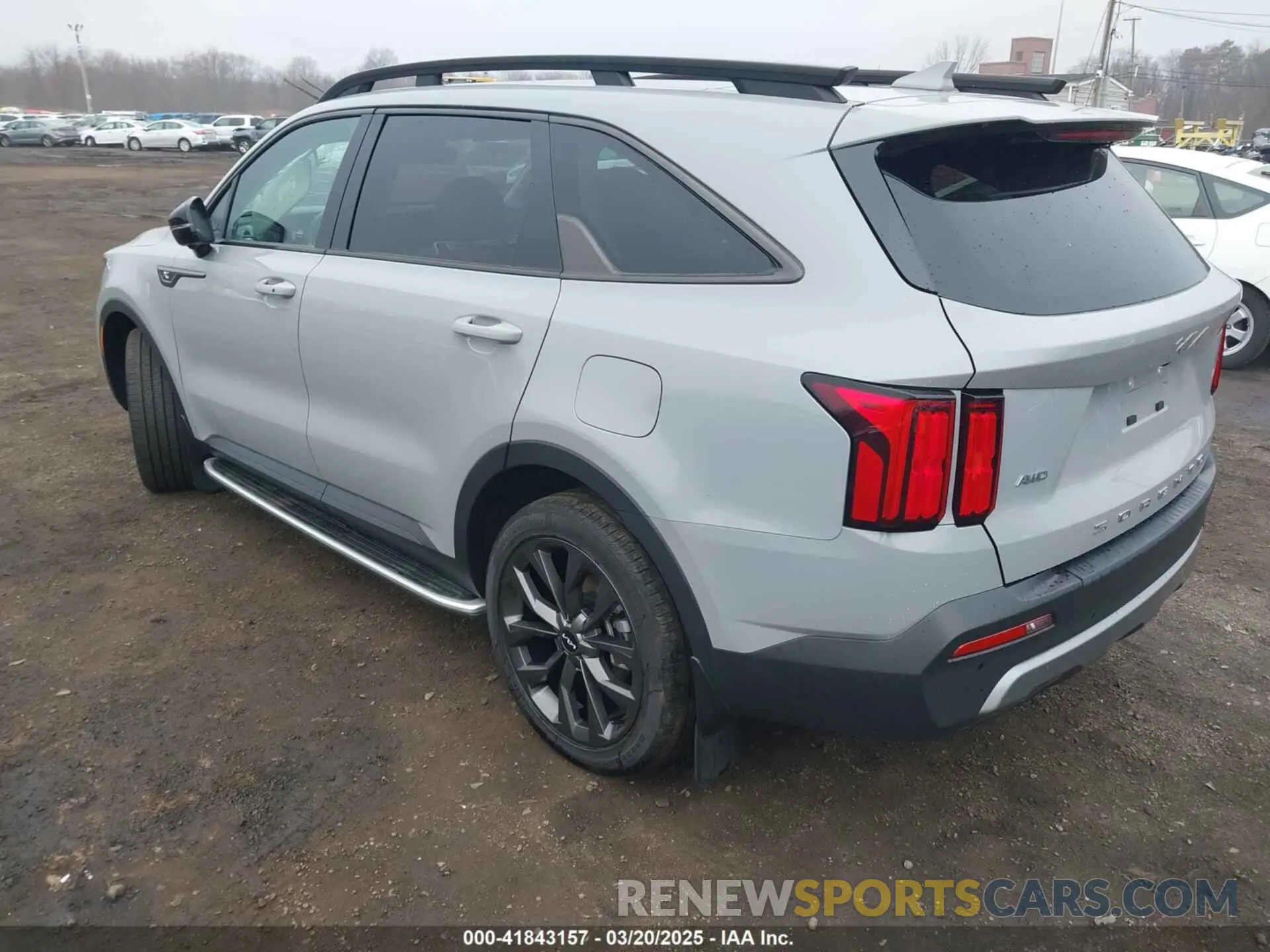 3 Photograph of a damaged car 5XYRKDLF3NG152106 KIA SORENTO 2022