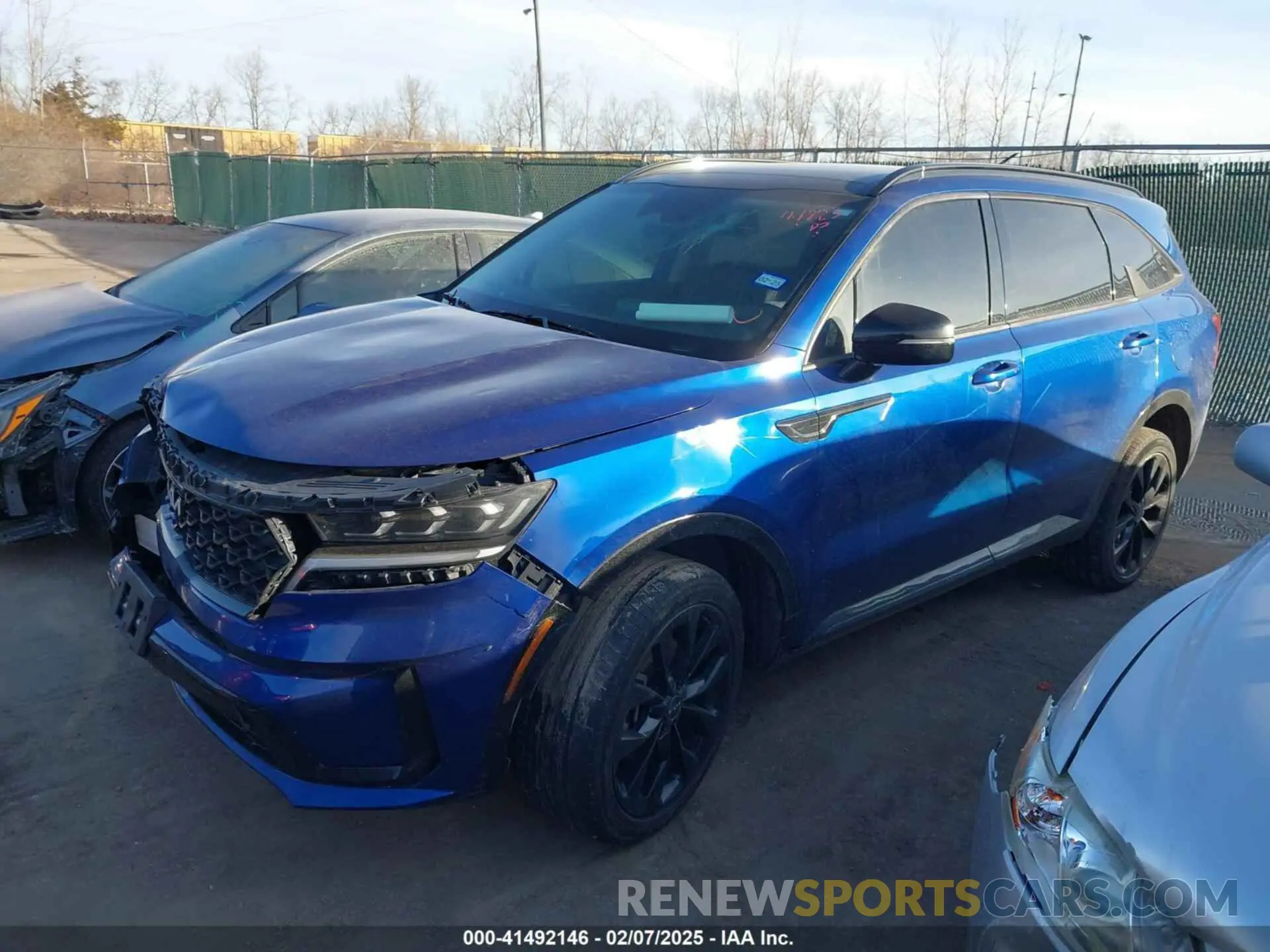 2 Photograph of a damaged car 5XYRKDLF4NG114223 KIA SORENTO 2022