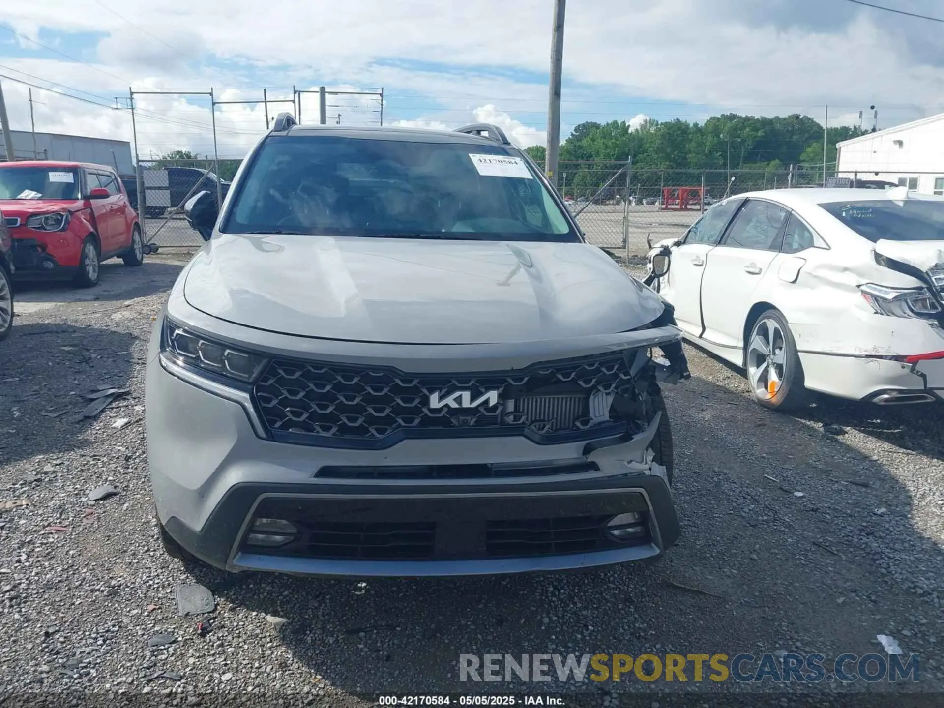 12 Photograph of a damaged car 5XYRKDLF6NG093083 KIA SORENTO 2022