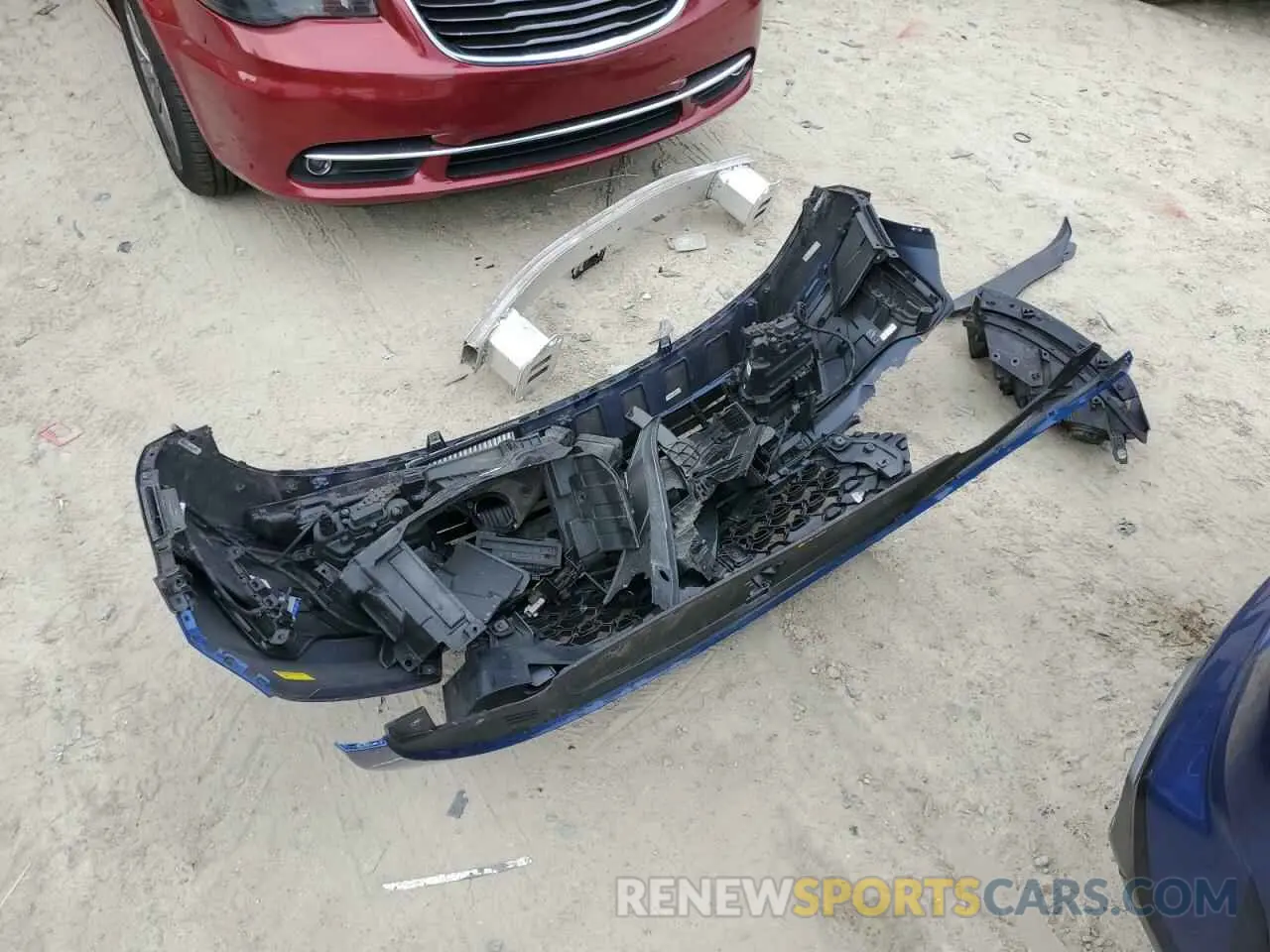 12 Photograph of a damaged car 5XYRKDLF7NG097949 KIA SORENTO 2022