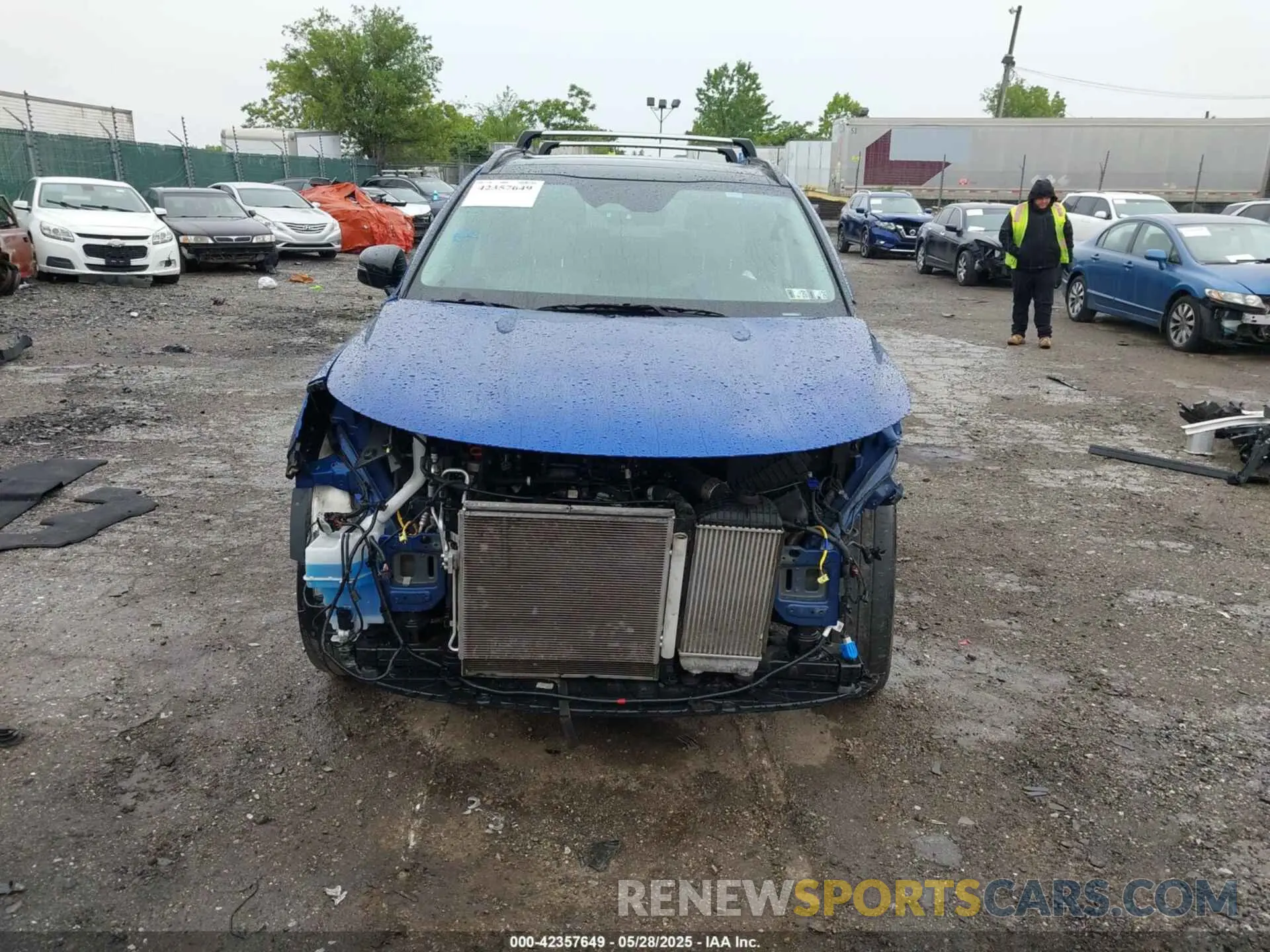 13 Photograph of a damaged car 5XYRKDLF8NG097071 KIA SORENTO 2022