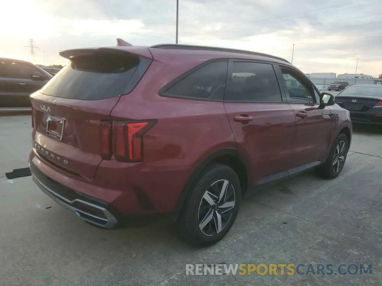 3 Photograph of a damaged car 5XYRL4LC0NG141342 KIA SORENTO 2022