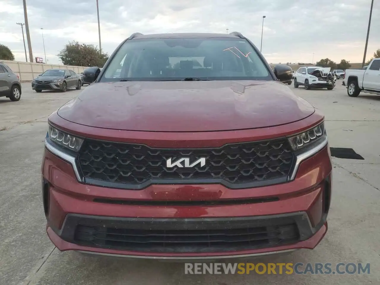 5 Photograph of a damaged car 5XYRL4LC0NG141342 KIA SORENTO 2022