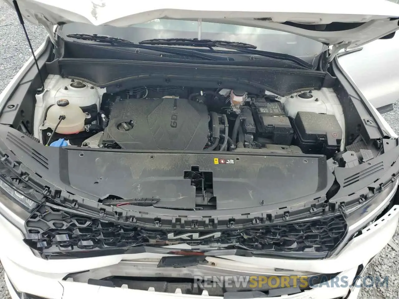 12 Photograph of a damaged car 5XYRL4LC1NG143018 KIA SORENTO 2022