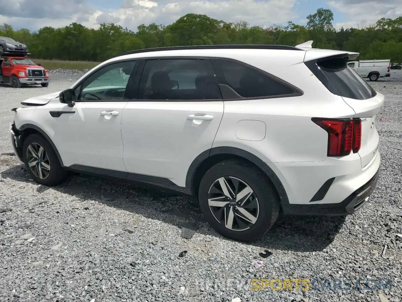 2 Photograph of a damaged car 5XYRL4LC1NG143018 KIA SORENTO 2022