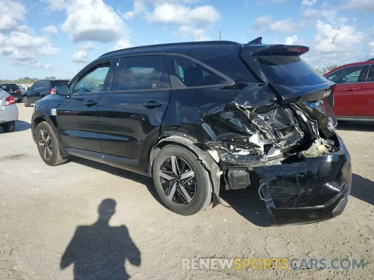 2 Photograph of a damaged car 5XYRL4LC2NG079569 KIA SORENTO 2022