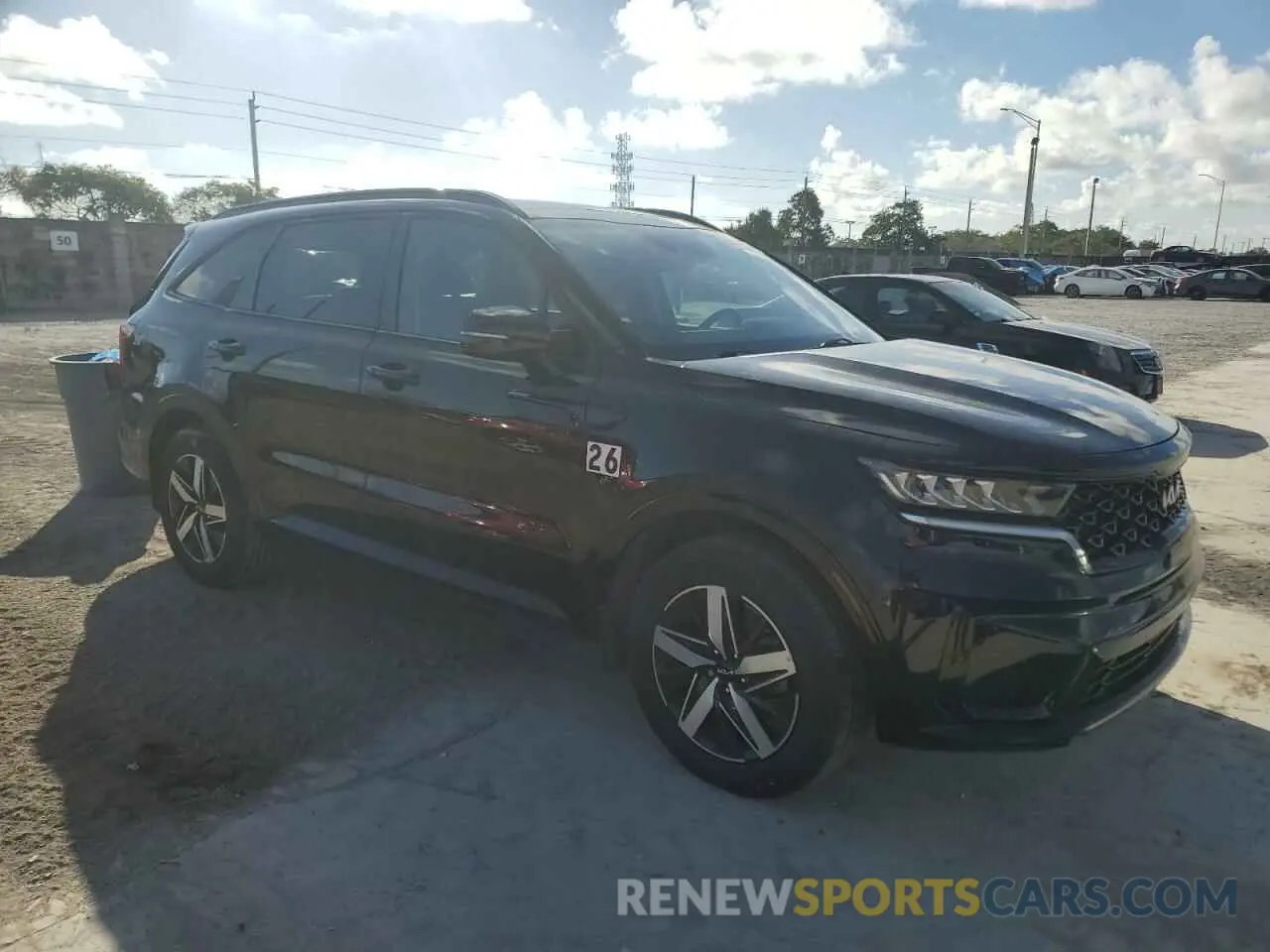 4 Photograph of a damaged car 5XYRL4LC2NG079569 KIA SORENTO 2022