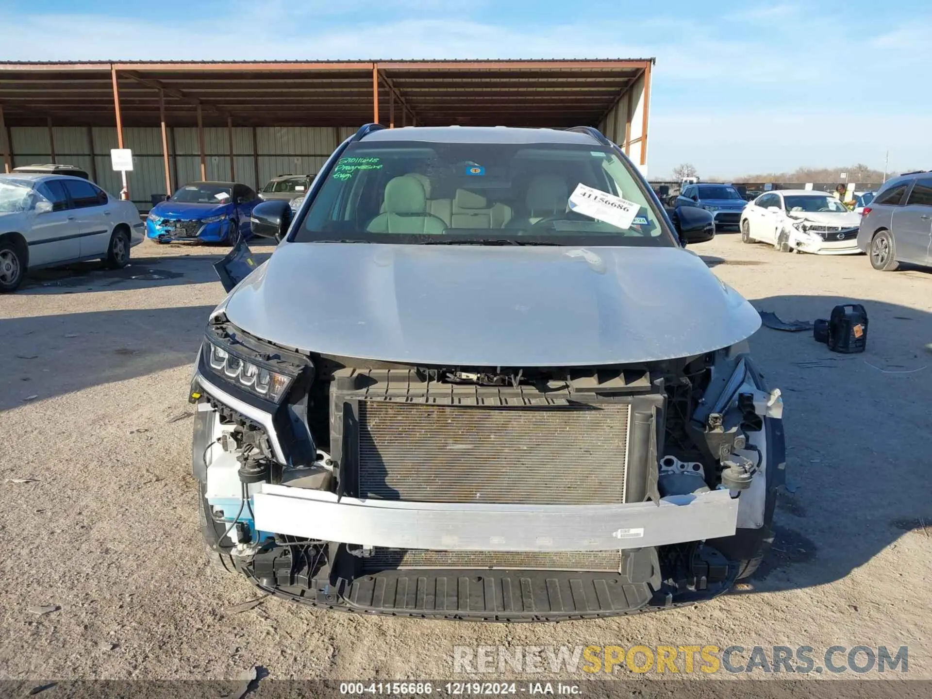 13 Photograph of a damaged car 5XYRL4LC2NG150043 KIA SORENTO 2022