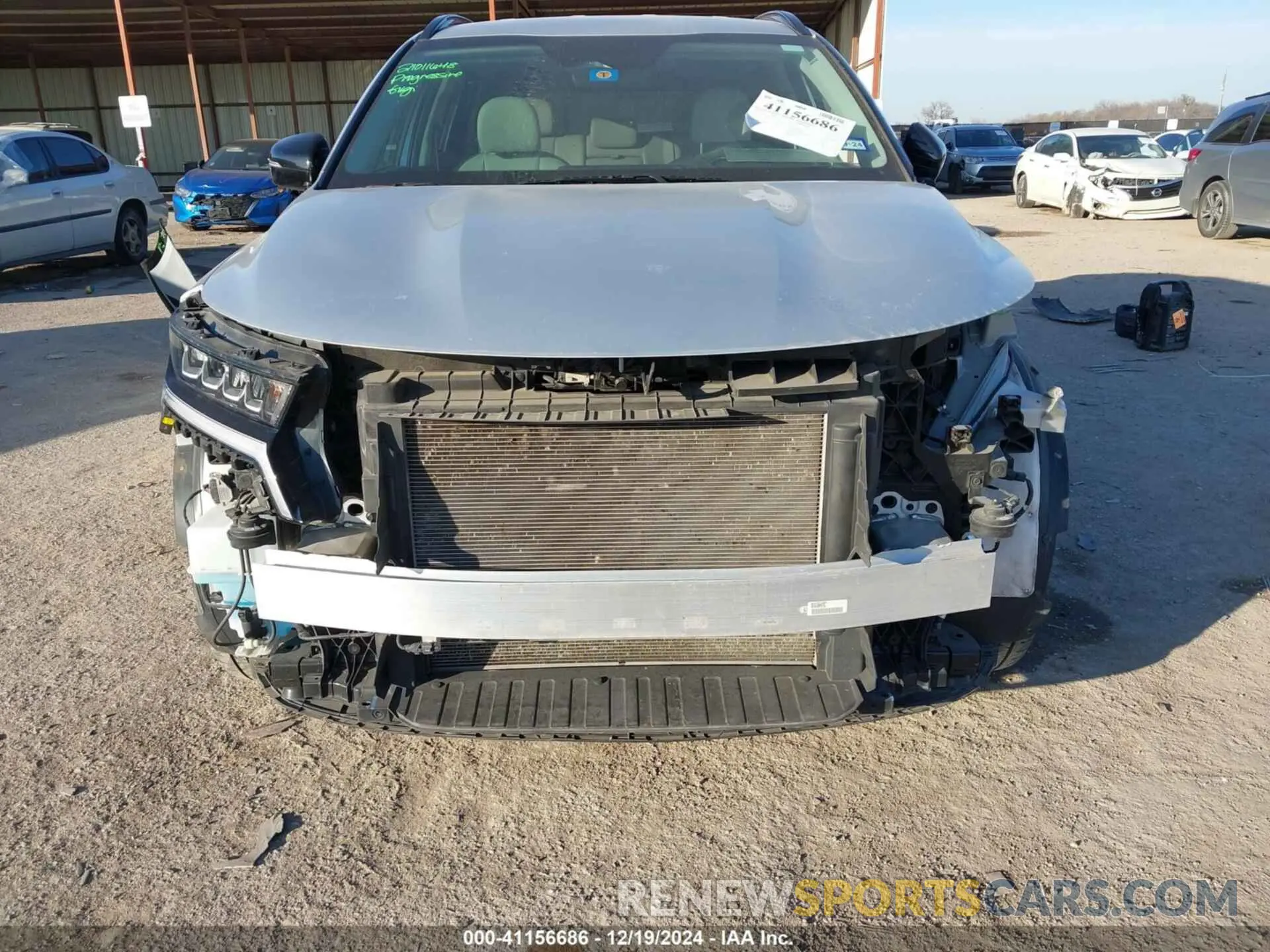 6 Photograph of a damaged car 5XYRL4LC2NG150043 KIA SORENTO 2022
