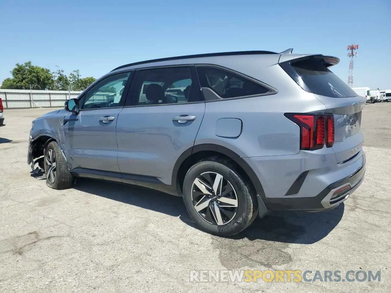 2 Photograph of a damaged car 5XYRL4LC3NG108786 KIA SORENTO 2022