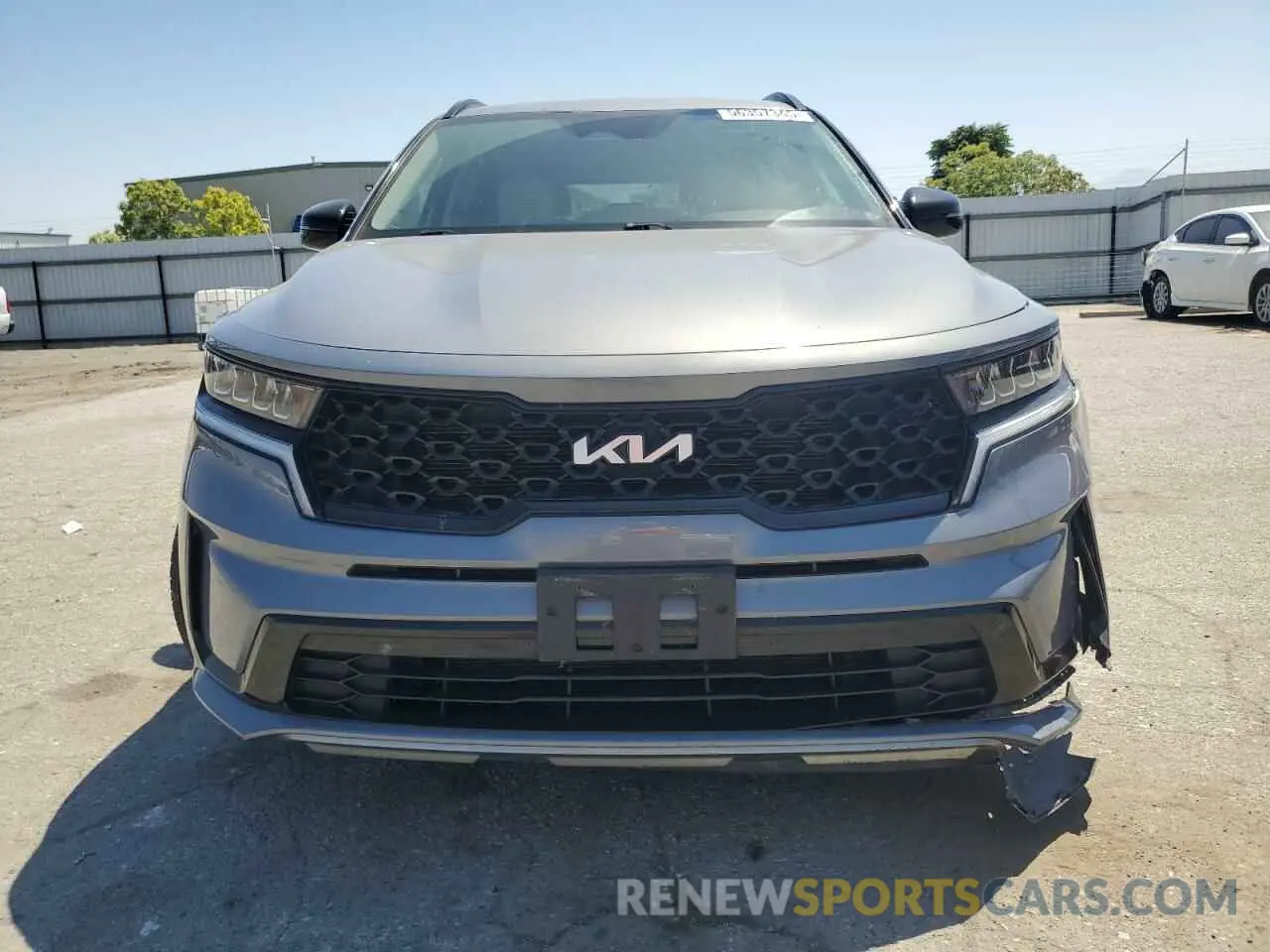 5 Photograph of a damaged car 5XYRL4LC3NG108786 KIA SORENTO 2022