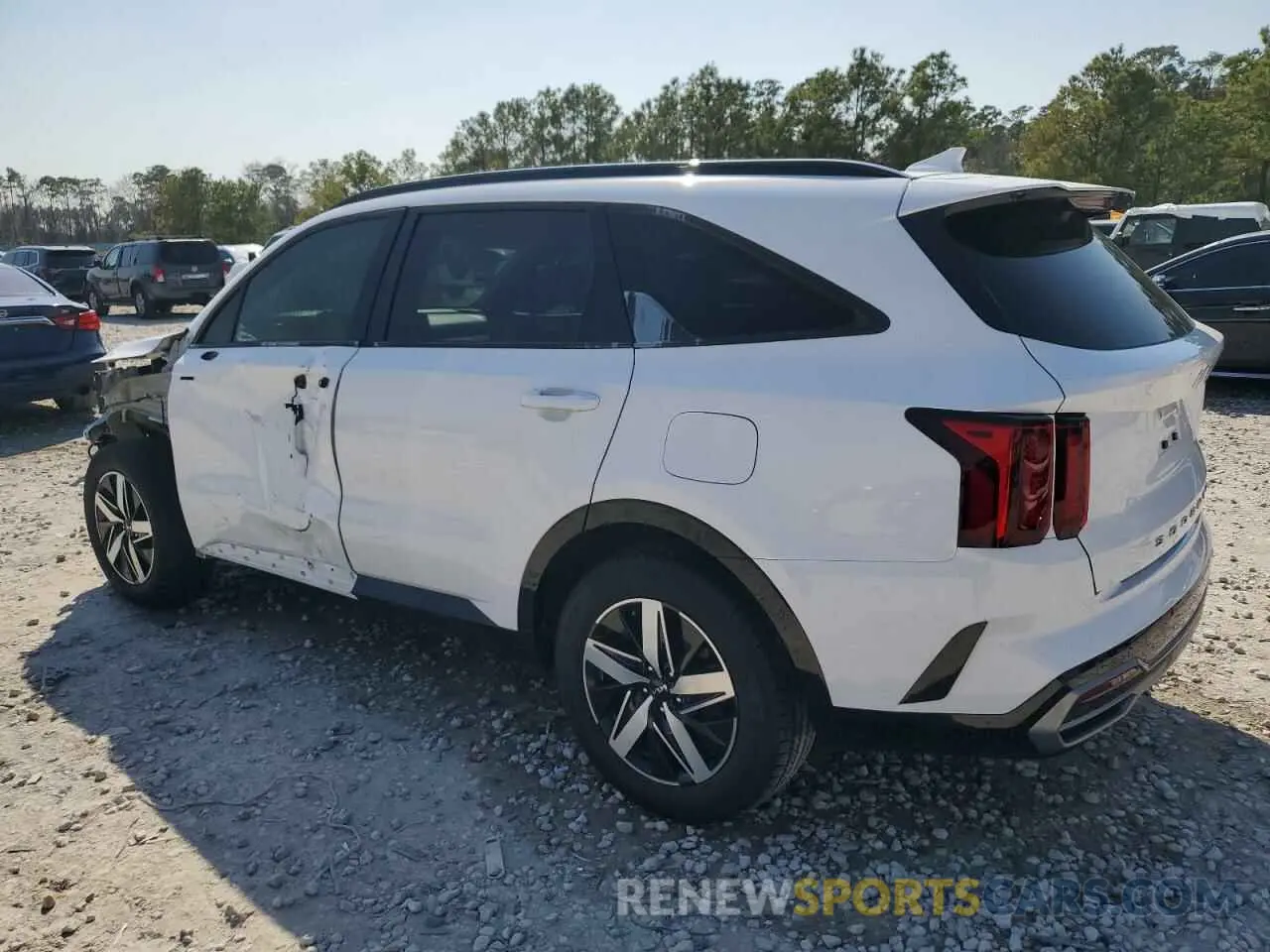 2 Photograph of a damaged car 5XYRL4LC4NG146463 KIA SORENTO 2022