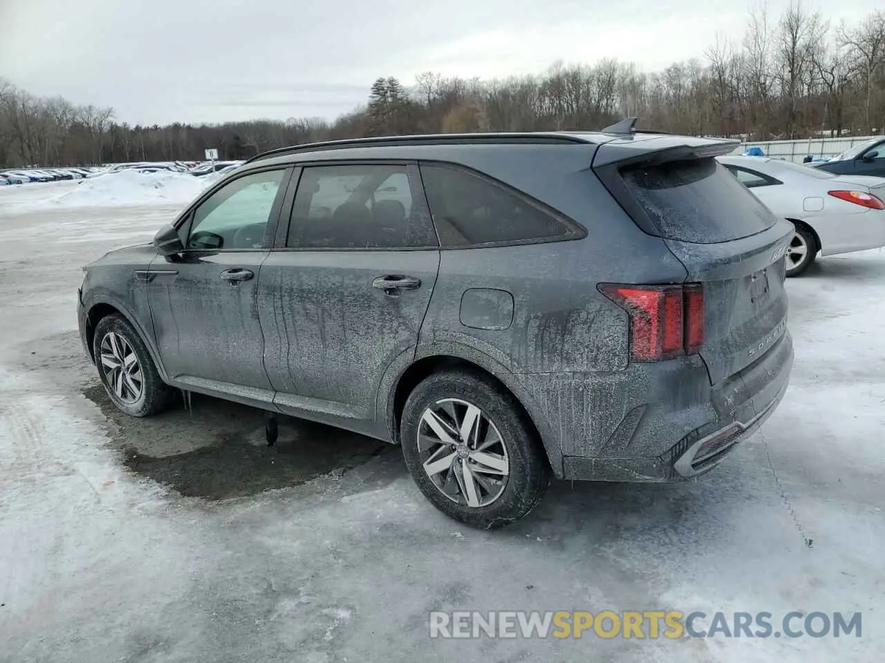 2 Photograph of a damaged car 5XYRL4LC5NG125573 KIA SORENTO 2022