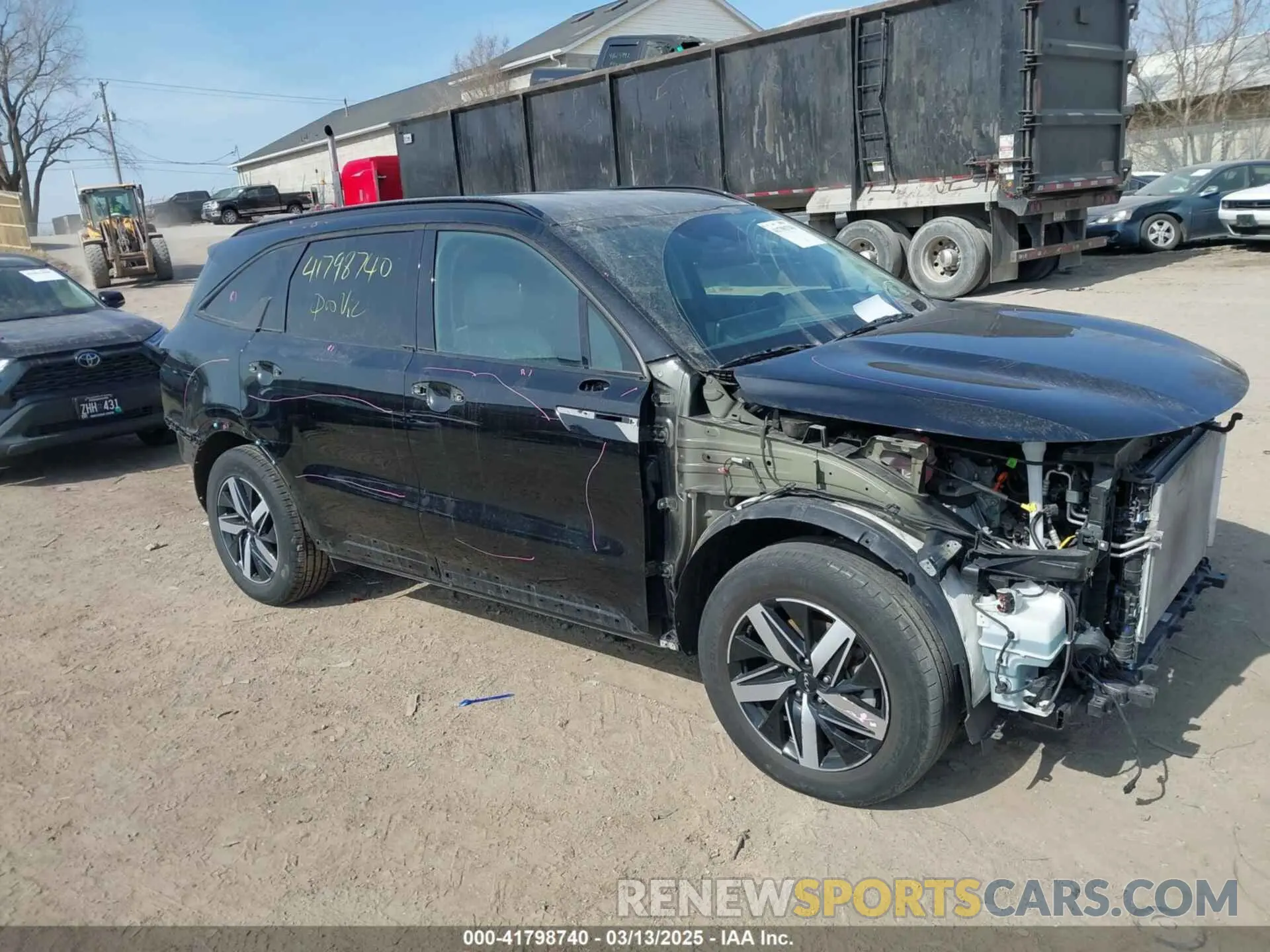 1 Photograph of a damaged car 5XYRL4LC6NG084726 KIA SORENTO 2022