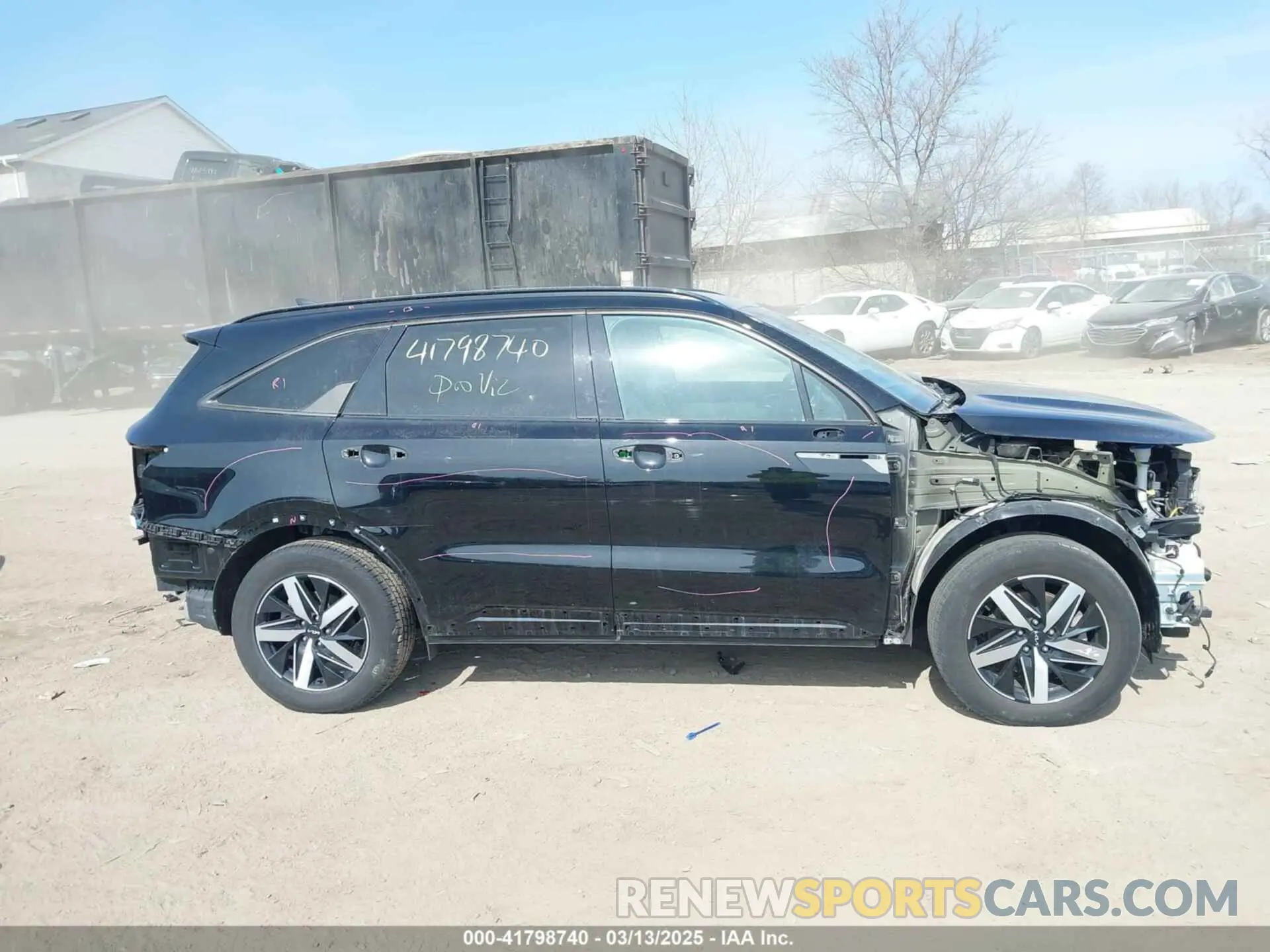 14 Photograph of a damaged car 5XYRL4LC6NG084726 KIA SORENTO 2022
