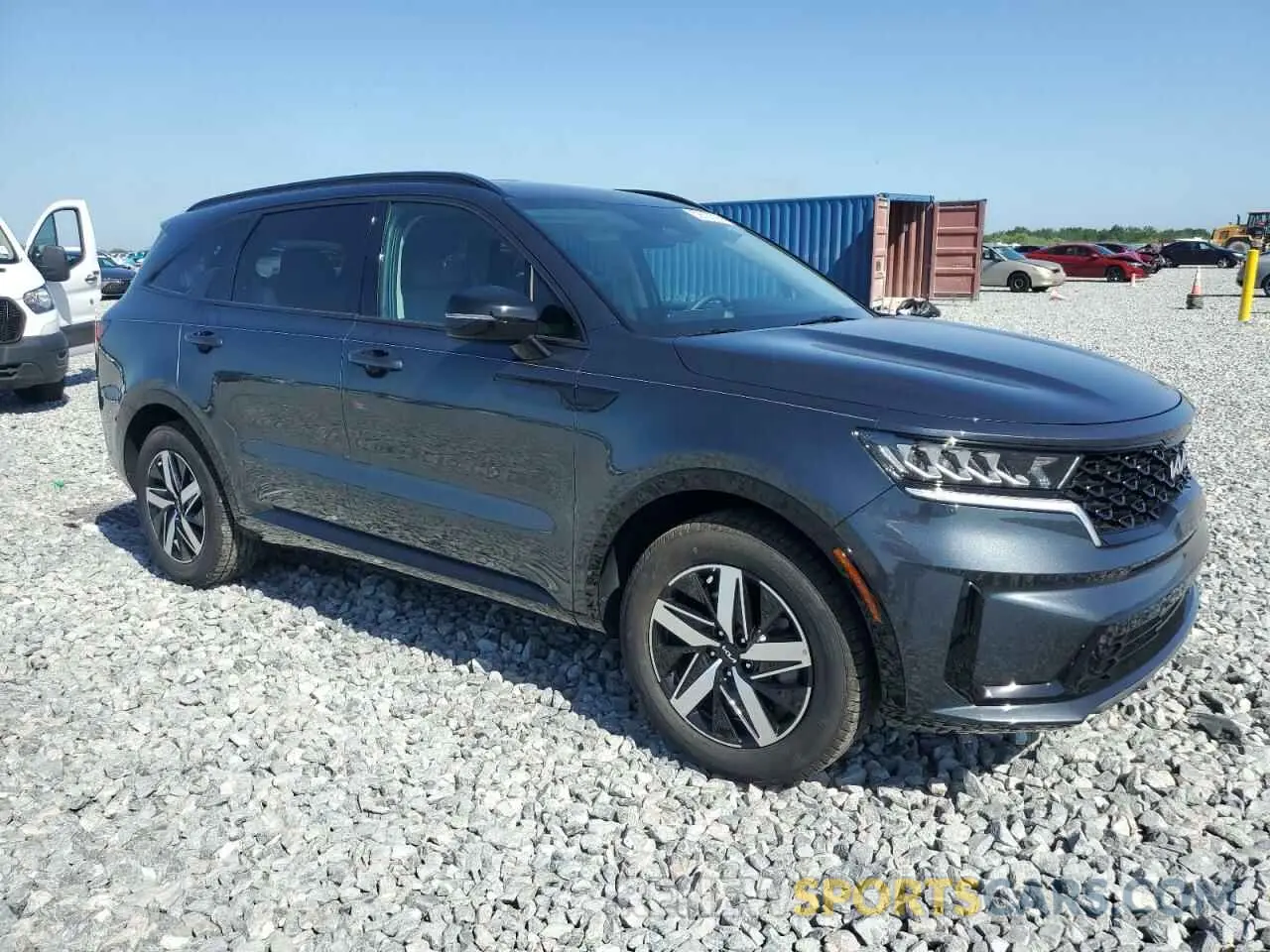 4 Photograph of a damaged car 5XYRL4LC6NG115506 KIA SORENTO 2022