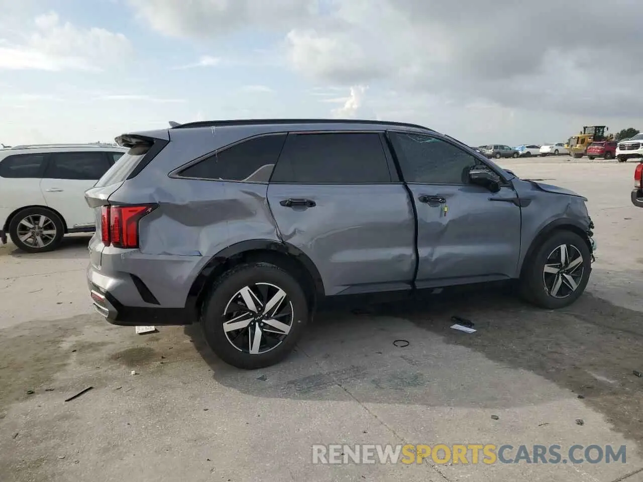 3 Photograph of a damaged car 5XYRL4LC6NG120673 KIA SORENTO 2022