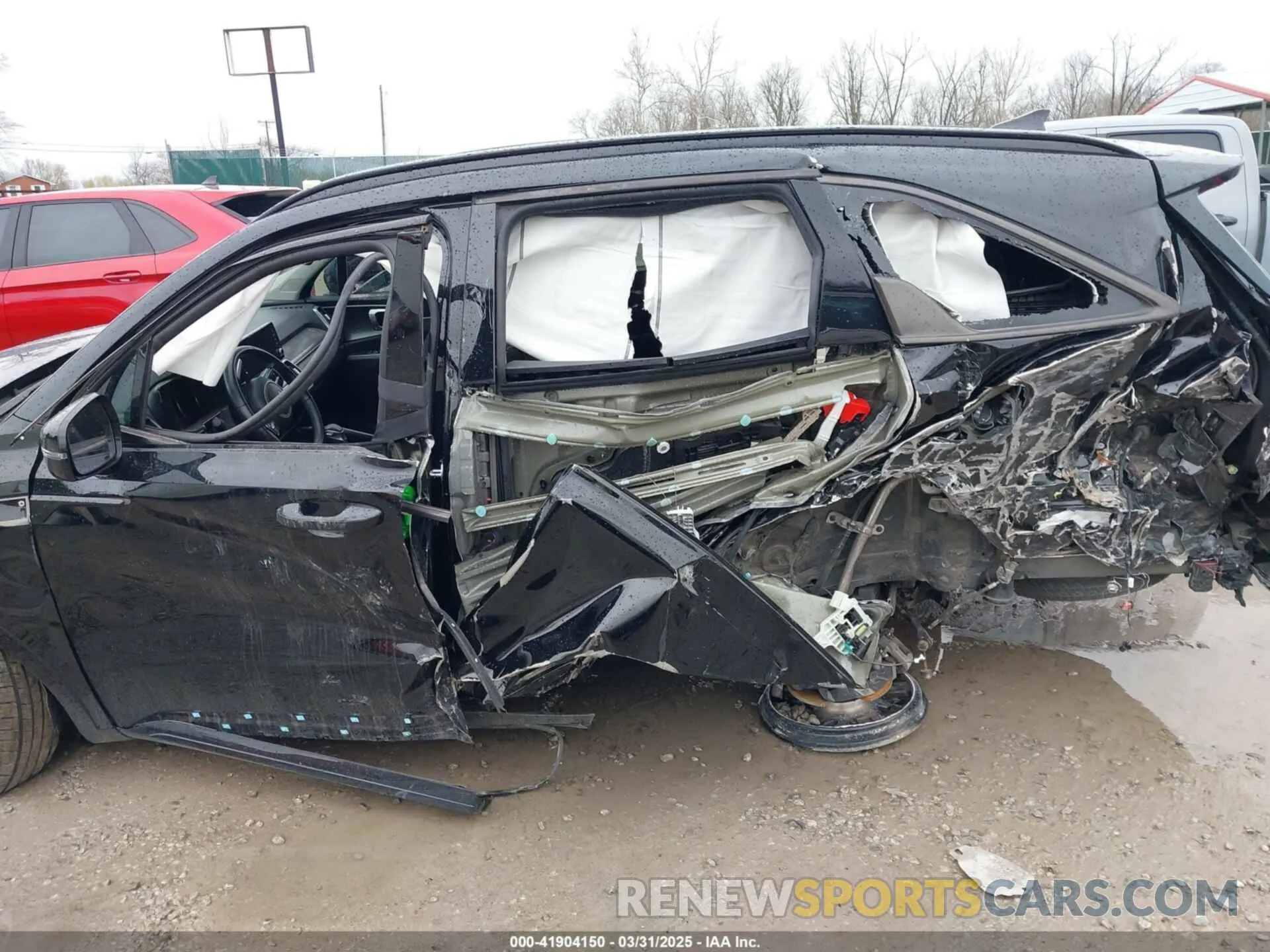 6 Photograph of a damaged car 5XYRL4LC7NG156372 KIA SORENTO 2022