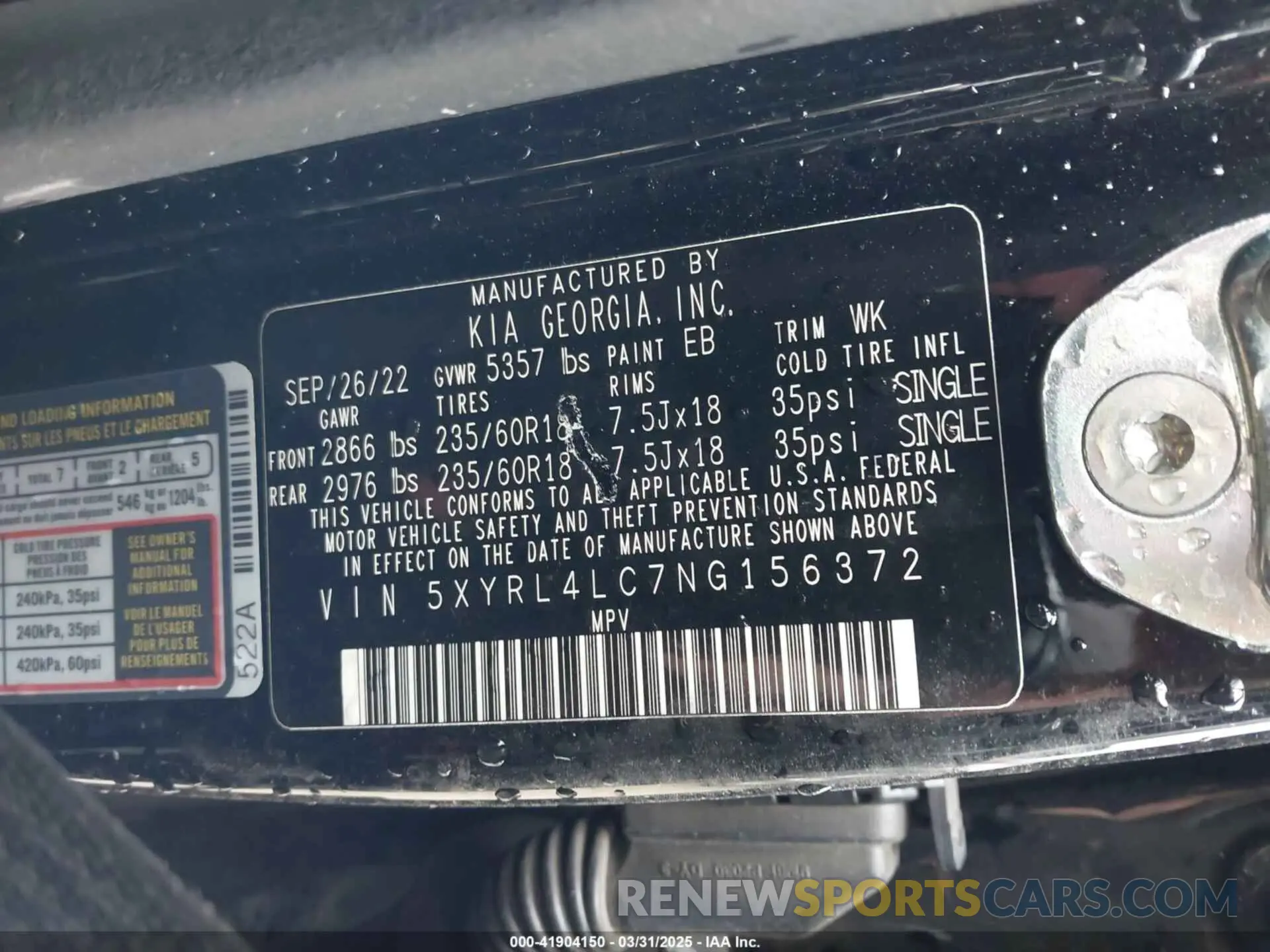 9 Photograph of a damaged car 5XYRL4LC7NG156372 KIA SORENTO 2022