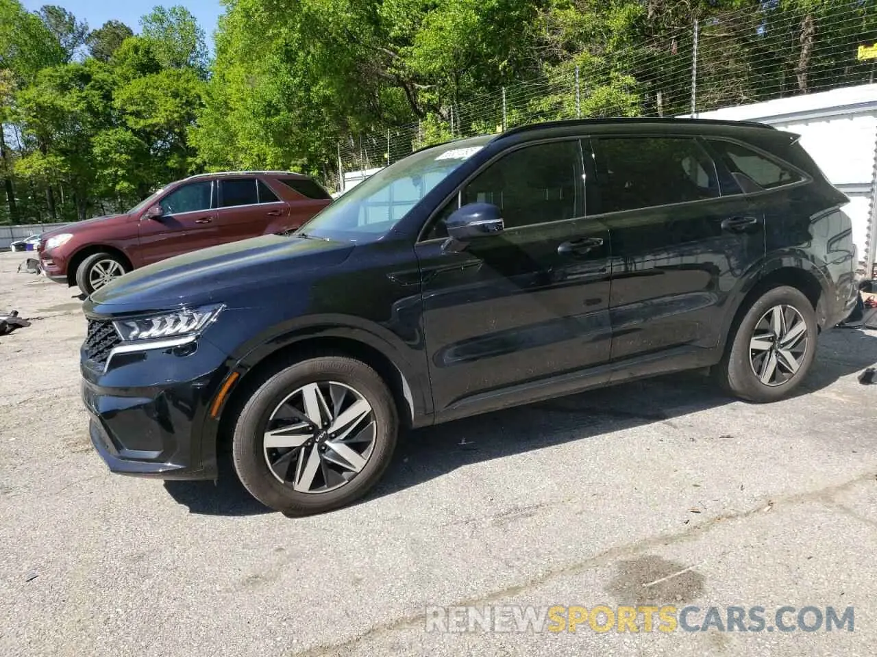 1 Photograph of a damaged car 5XYRL4LC8NG126135 KIA SORENTO 2022