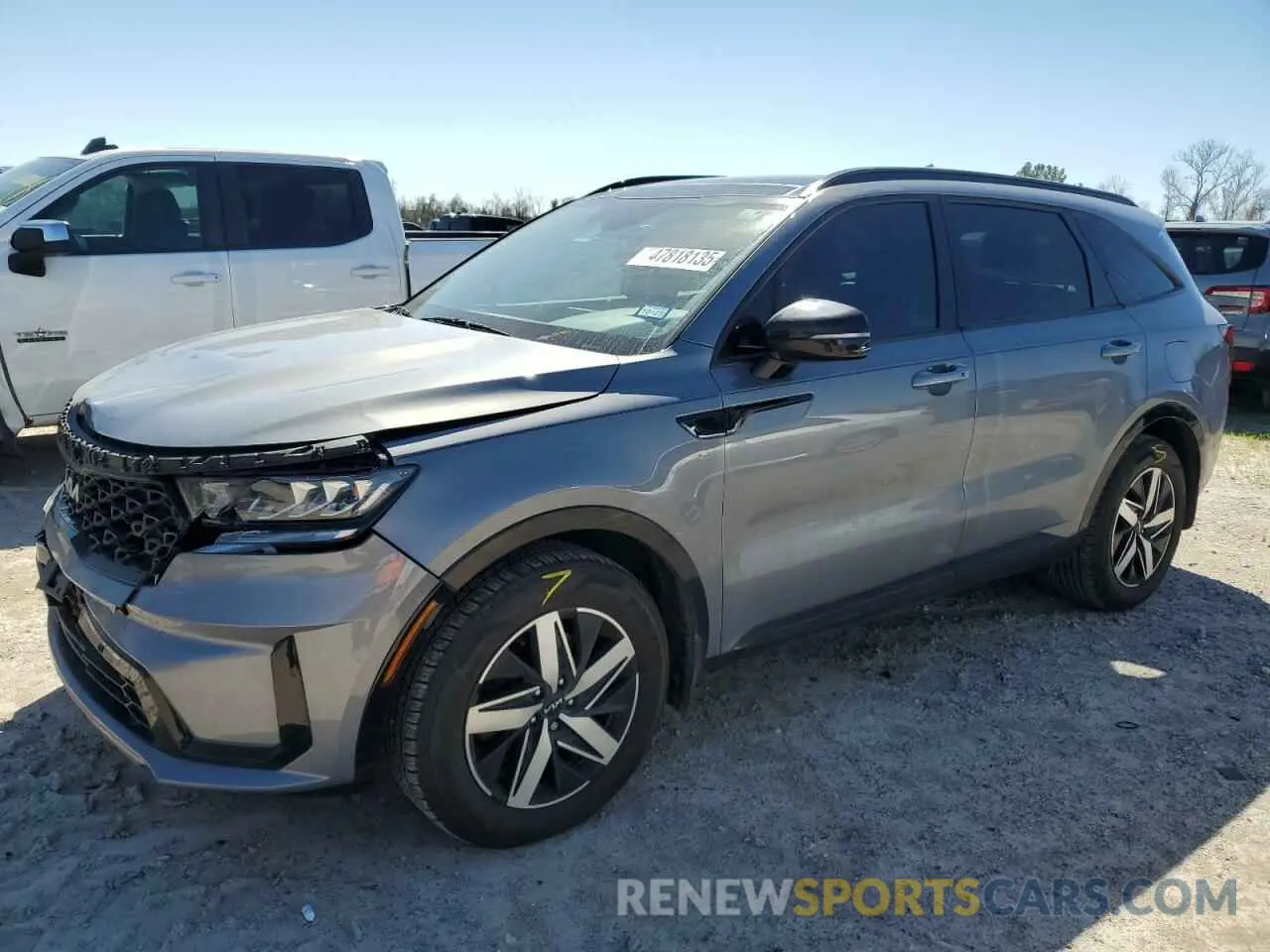 1 Photograph of a damaged car 5XYRL4LC8NG155697 KIA SORENTO 2022