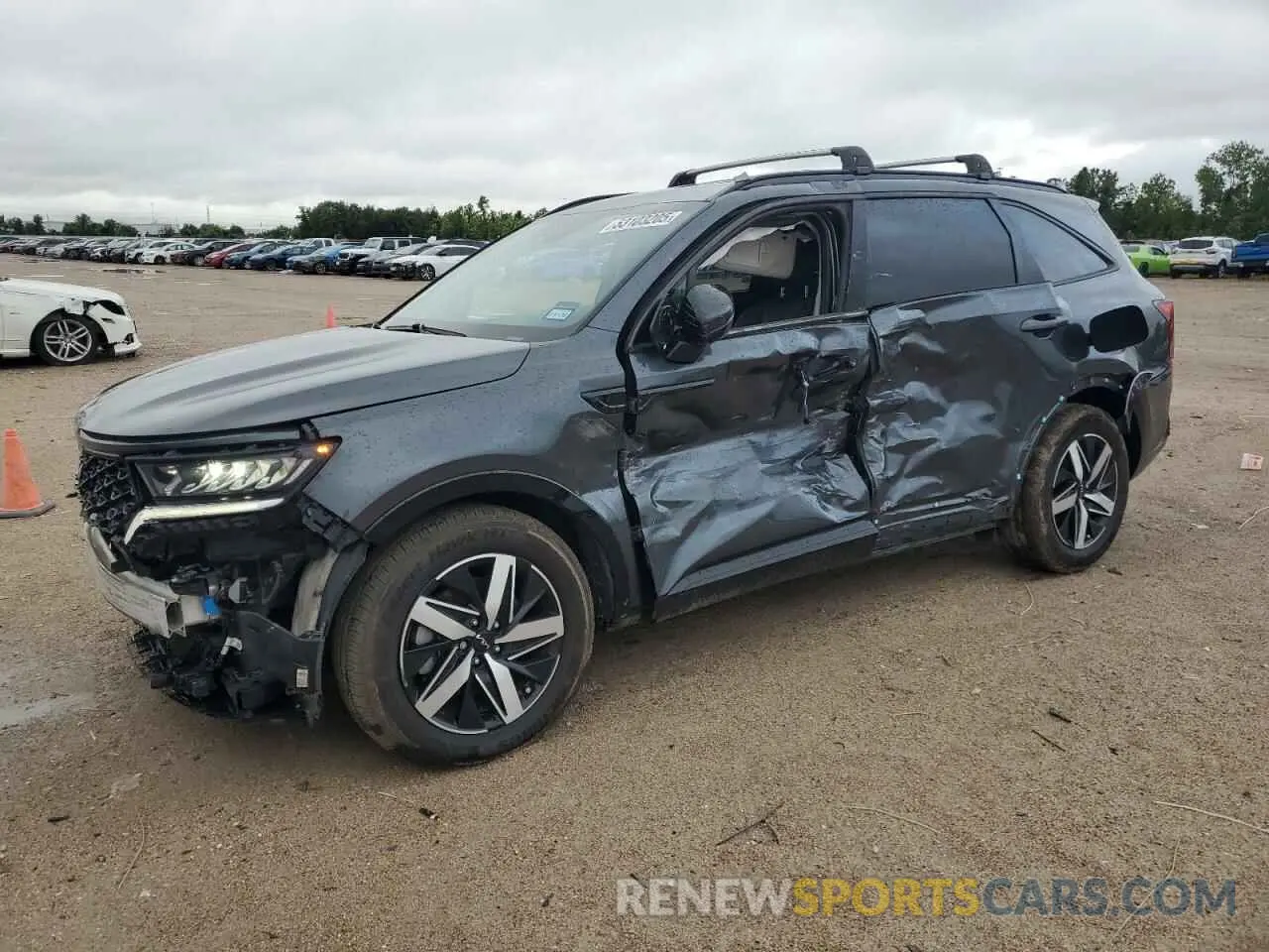 1 Photograph of a damaged car 5XYRL4LC8NG156168 KIA SORENTO 2022