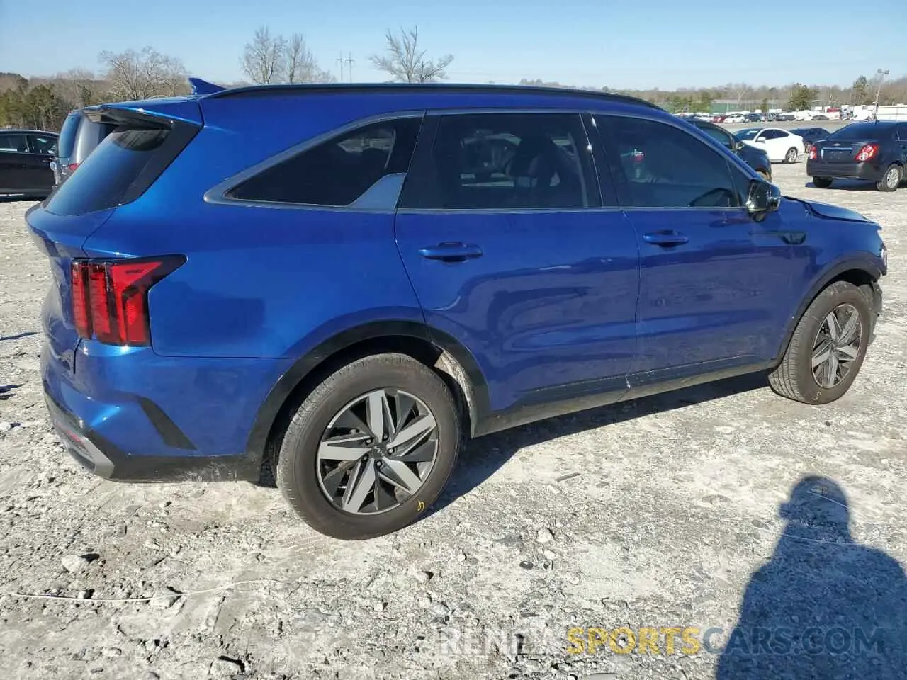 3 Photograph of a damaged car 5XYRL4LC9NG083442 KIA SORENTO 2022