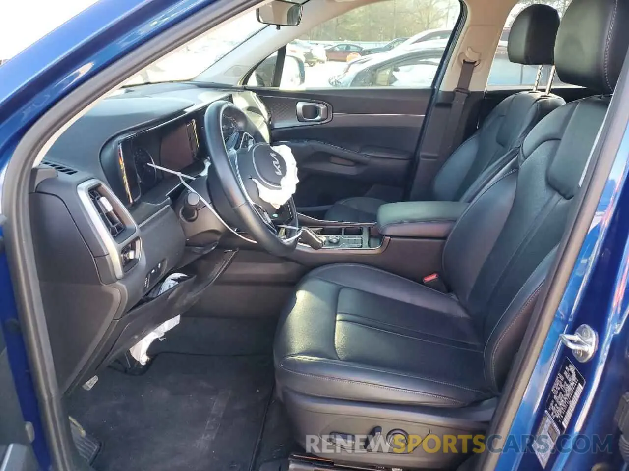 7 Photograph of a damaged car 5XYRL4LC9NG083442 KIA SORENTO 2022