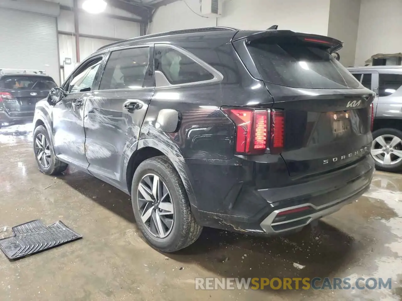 2 Photograph of a damaged car 5XYRL4LC9NG087328 KIA SORENTO 2022