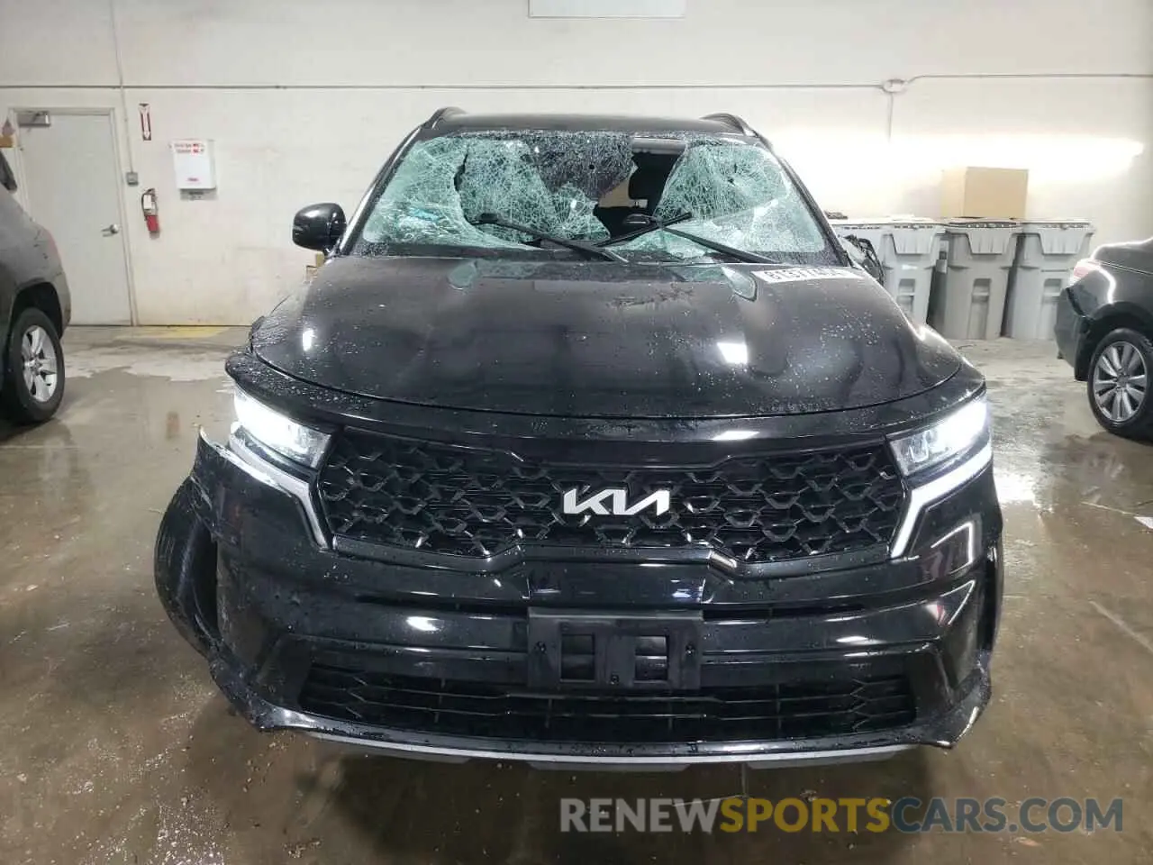 5 Photograph of a damaged car 5XYRL4LC9NG087328 KIA SORENTO 2022