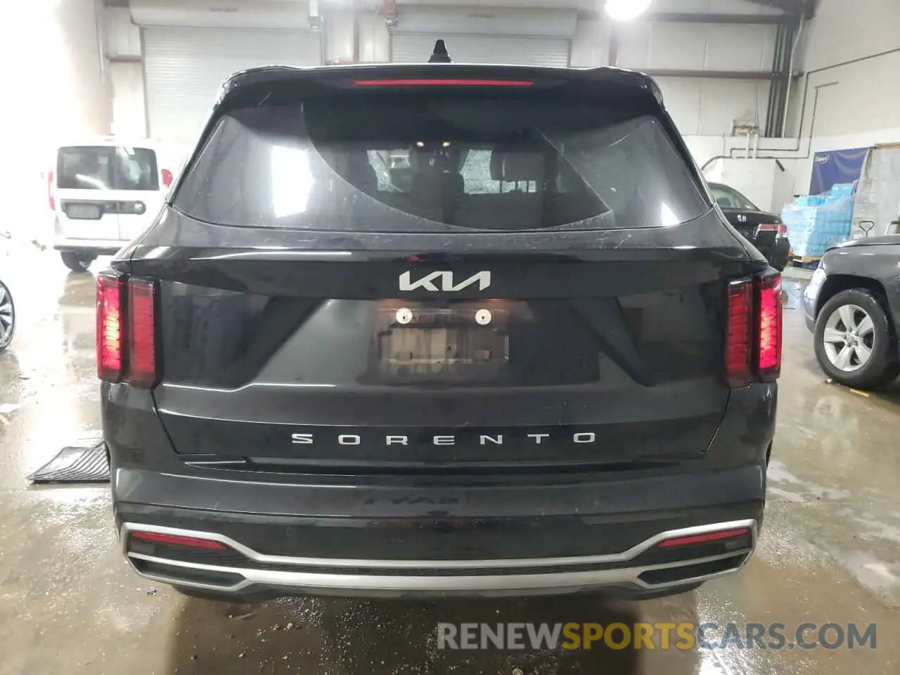 6 Photograph of a damaged car 5XYRL4LC9NG087328 KIA SORENTO 2022