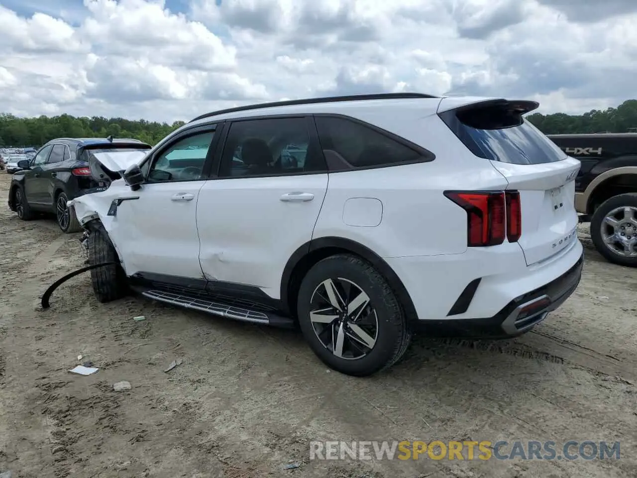 2 Photograph of a damaged car 5XYRL4LC9NG144904 KIA SORENTO 2022