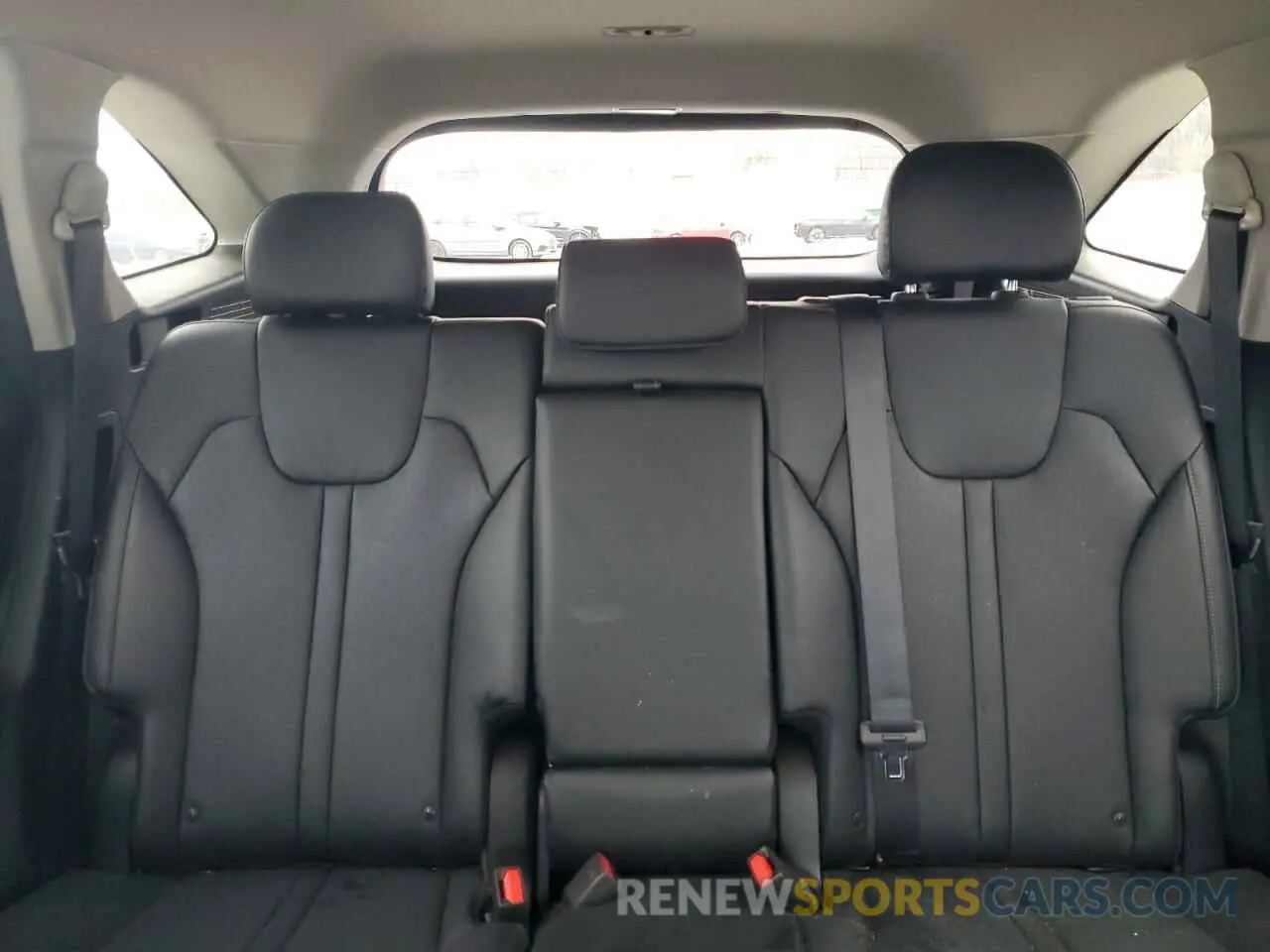 10 Photograph of a damaged car 5XYRL4LCXNG139162 KIA SORENTO 2022
