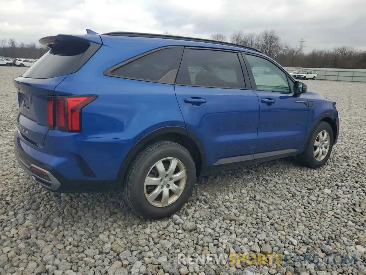 3 Photograph of a damaged car 5XYRL4LCXNG139162 KIA SORENTO 2022