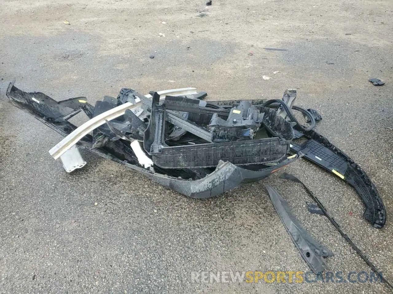 13 Photograph of a damaged car 5XYRLDLC1NG084925 KIA SORENTO 2022