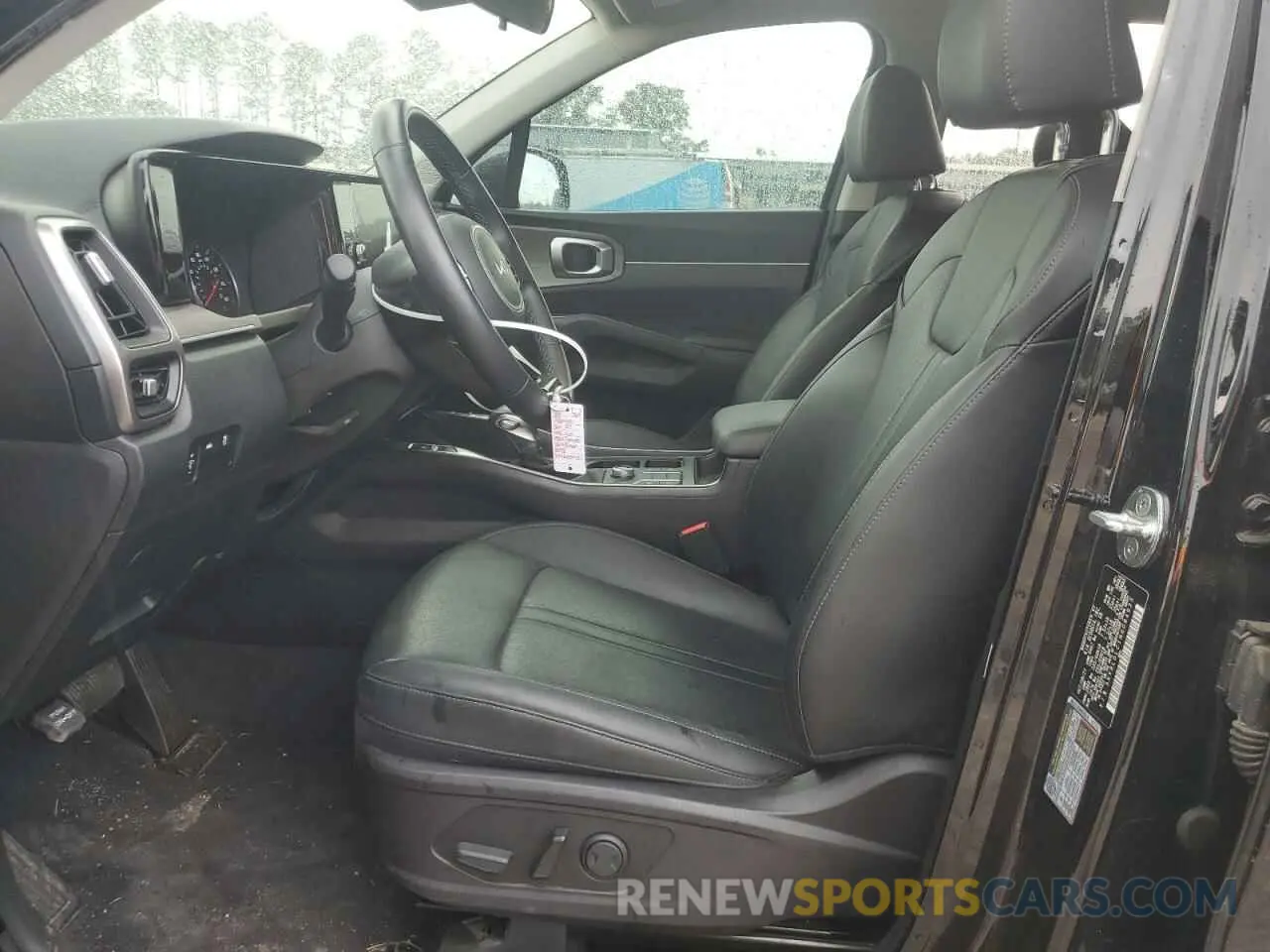 7 Photograph of a damaged car 5XYRLDLC1NG084925 KIA SORENTO 2022